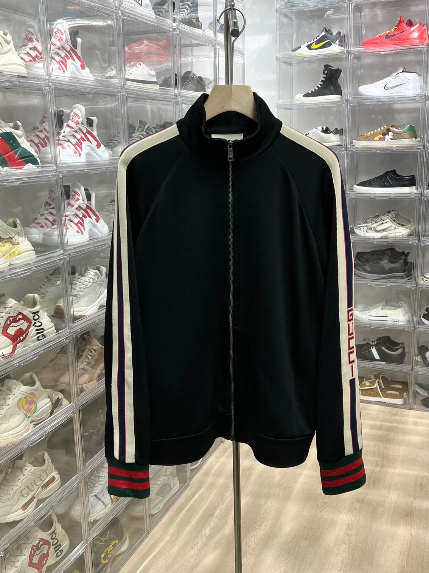 Gucci Gucci Striped Light Jacket l Men Size US L / EU 52-54 / 3 - 1 Thumbnail