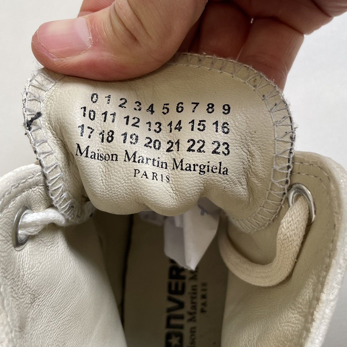 Maison Margiela S/S 14 Painted ‘Chuck Taylor All Star’ Sneakers Size US 7 / IT 37 - 15 Thumbnail