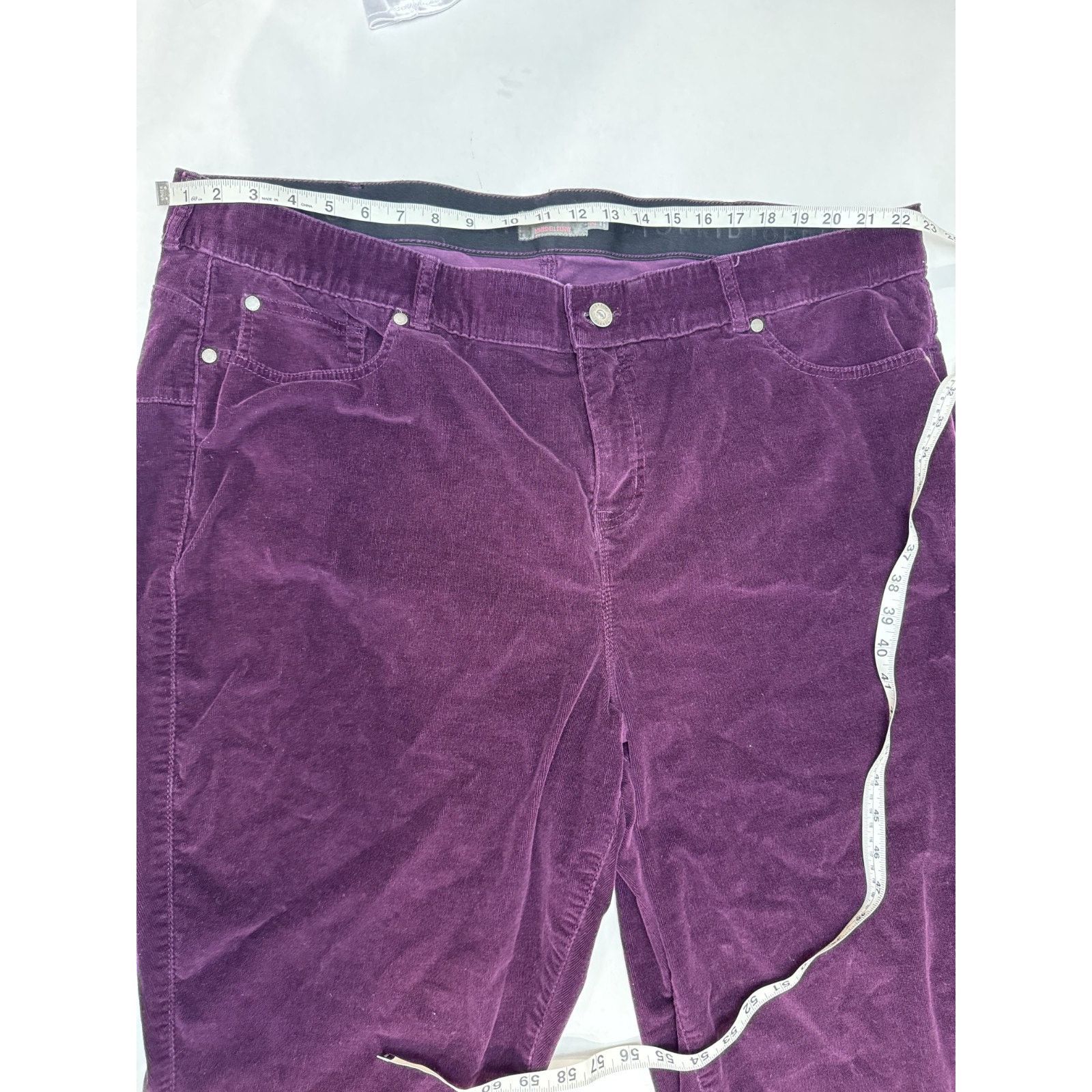 Other Torrid Bombshell Skinny Corduroy Pants 46" * 29" 28T Size 42" / US 20 - 4 Thumbnail