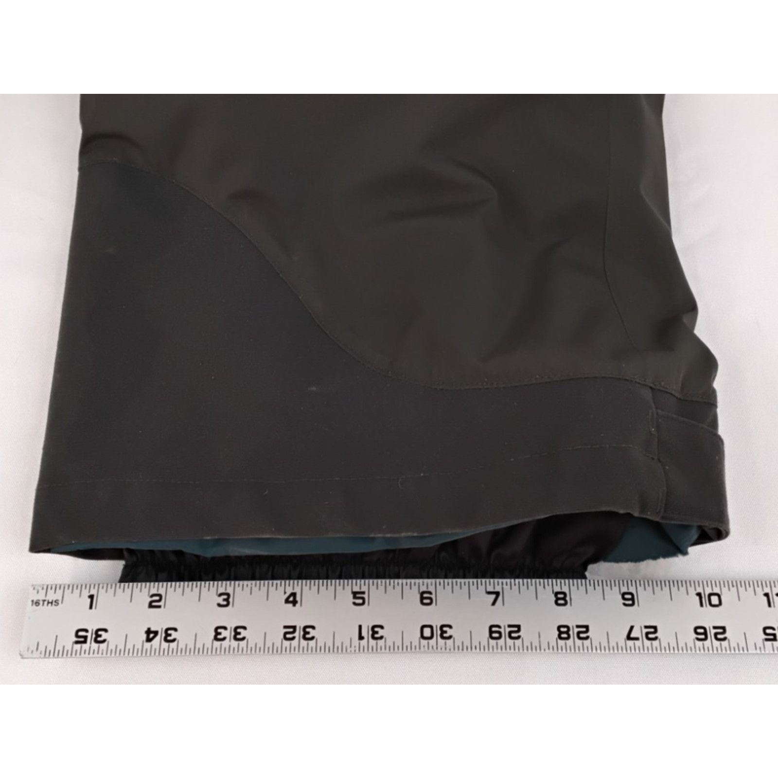Flylow Flylow Ski Pants Men's XL Gray Insulated Elastic Waist Size US 38 / EU 54 - 18 Thumbnail