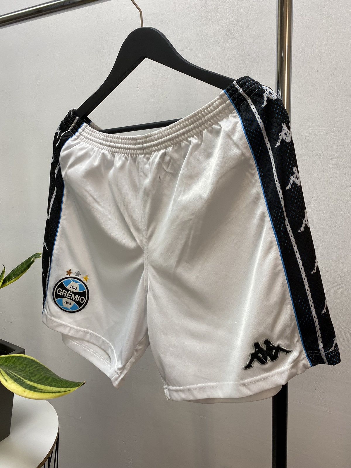 Kappa Vintage Gremio Kappa Soccer Shorts Football kit Men’s XL Size US 36 / EU 52 - 2 Thumbnail
