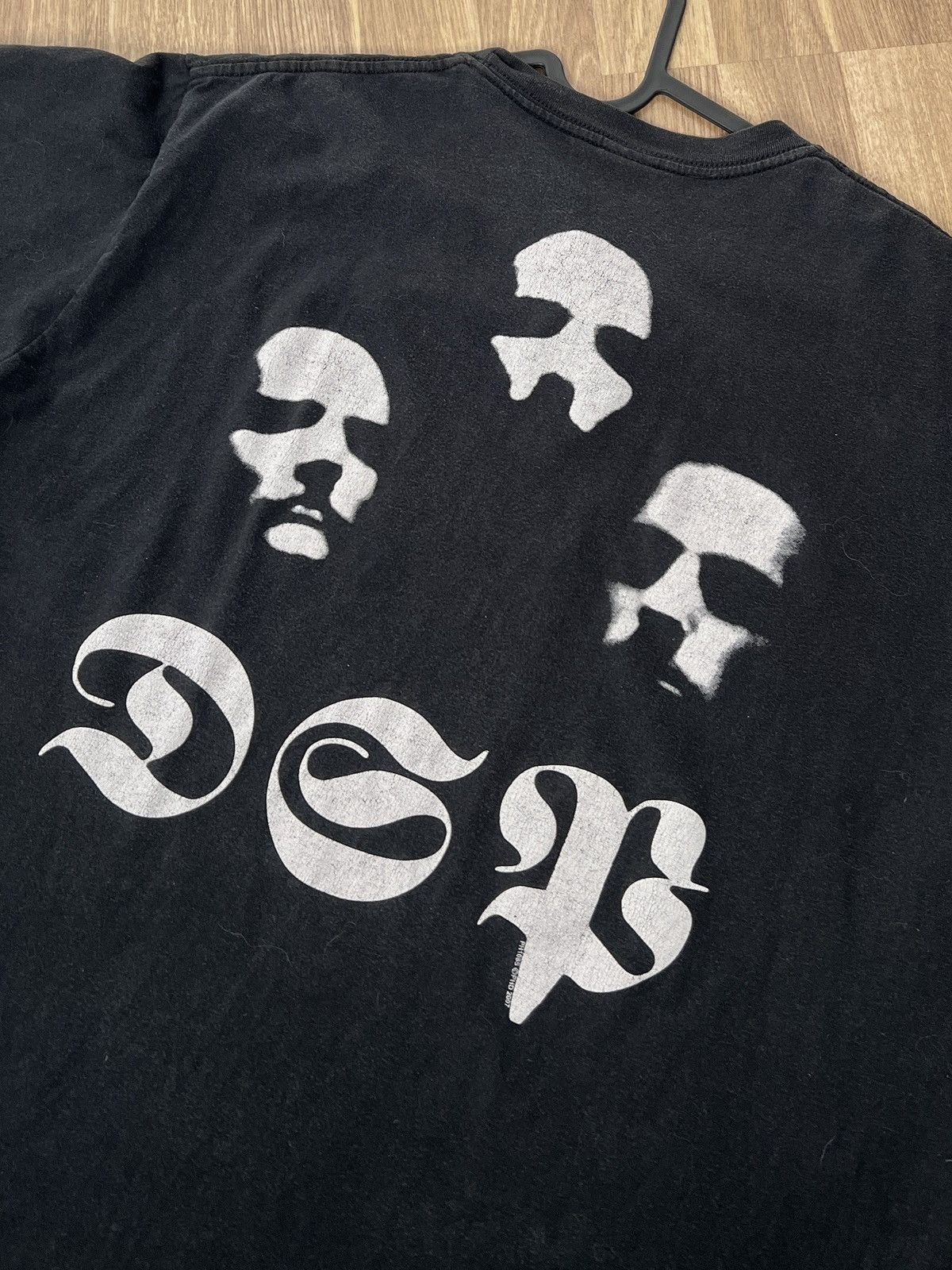 Gildan Vintage Mayhem De Mysteriis Dom Sathanas 2007 Tee size M-L Size US L / EU 52-54 / 3 - 8 Thumbnail
