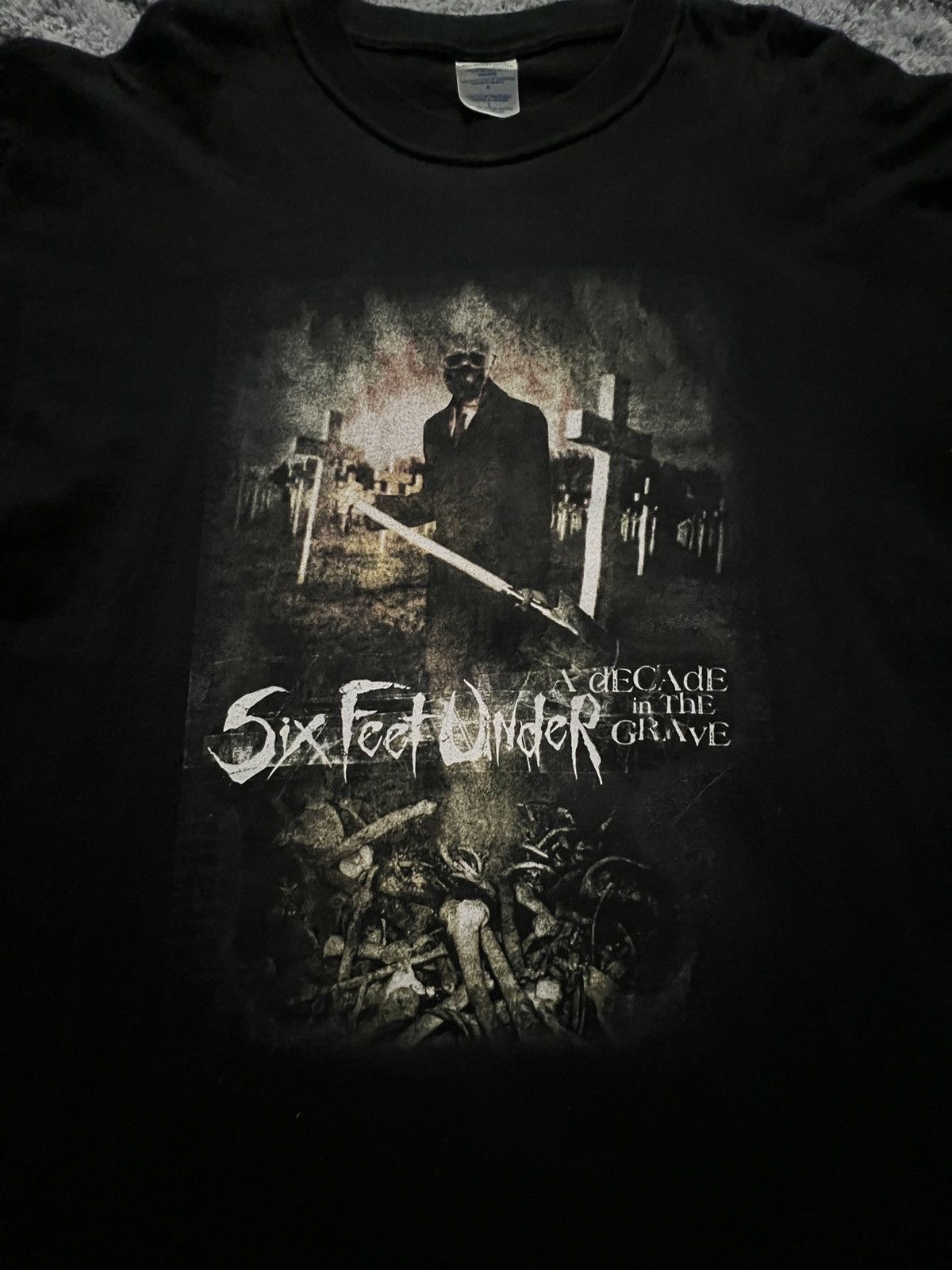 Vintage Vintage six feet under band shirt Size US L / EU 52-54 / 3 - 1 Thumbnail