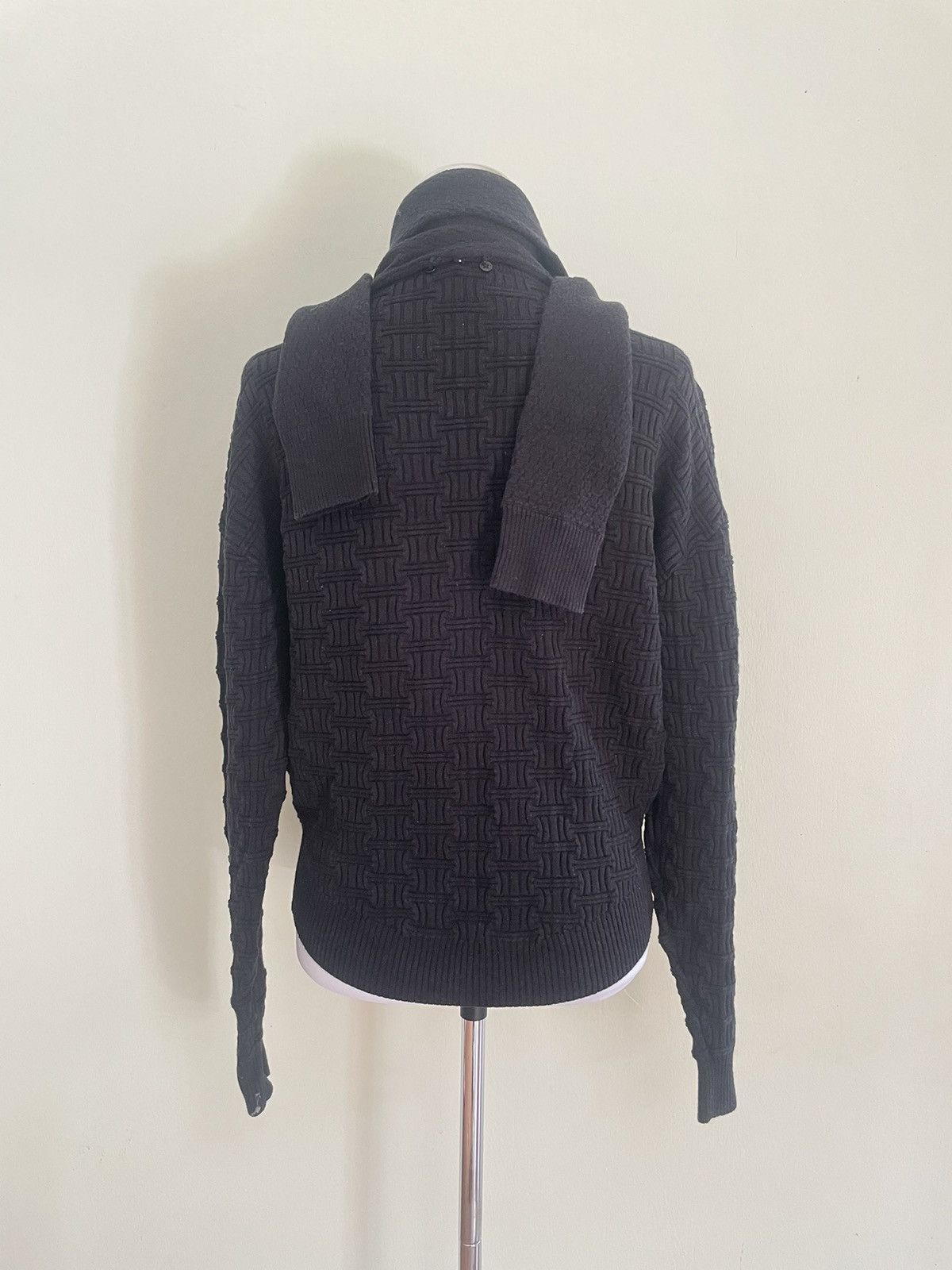 Carven Carven Sleeves Scarf Sweater Size M / US 6-8 / IT 42-44 - 2 Thumbnail