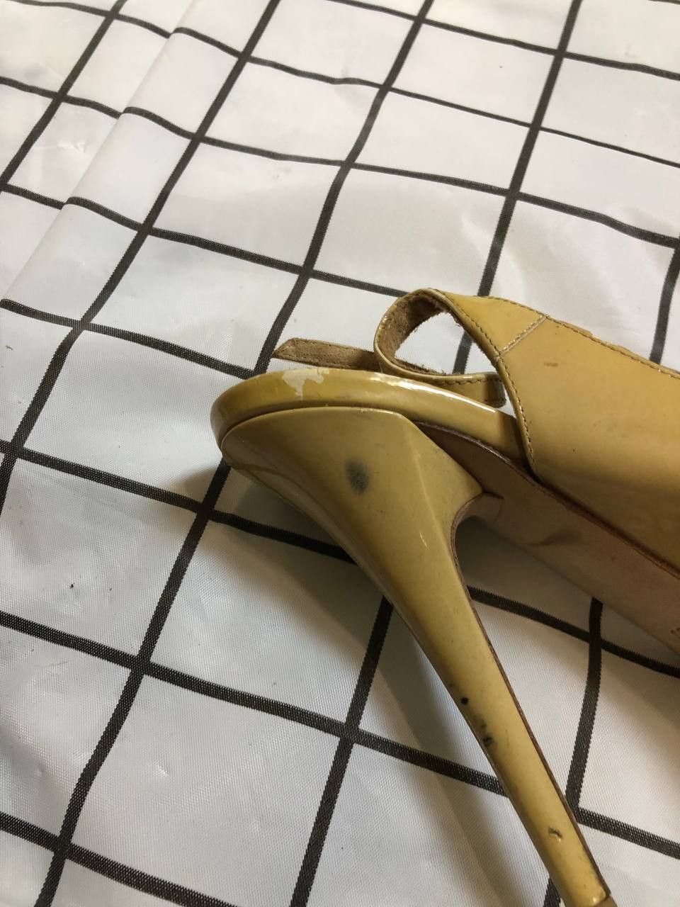 Jimmy Choo Jimmy Choo womens Shoes Yellow Patent Leather Pumps Peep Size US 5 / IT 35 - 8 Thumbnail