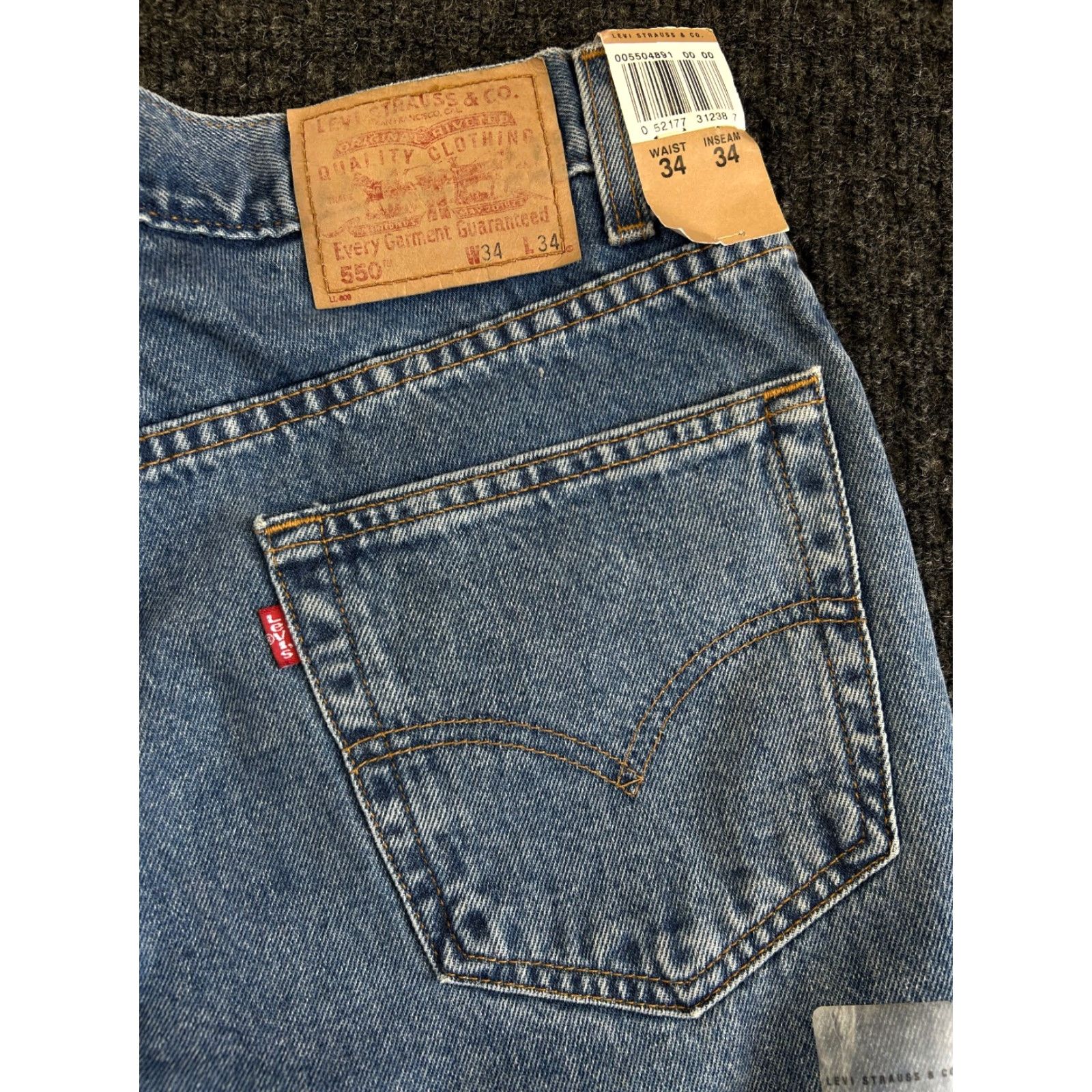 Levi's VINTAGE Levi’s 550 Jeans Baggy Relaxed Fit 34 x 34 NEW 90s Skater Grunge Levi’s 550 Jeans Baggy Relaxed Fit 34 34 Blue Men Jeans Size US 34 / EU 50 - 6 Thumbnail