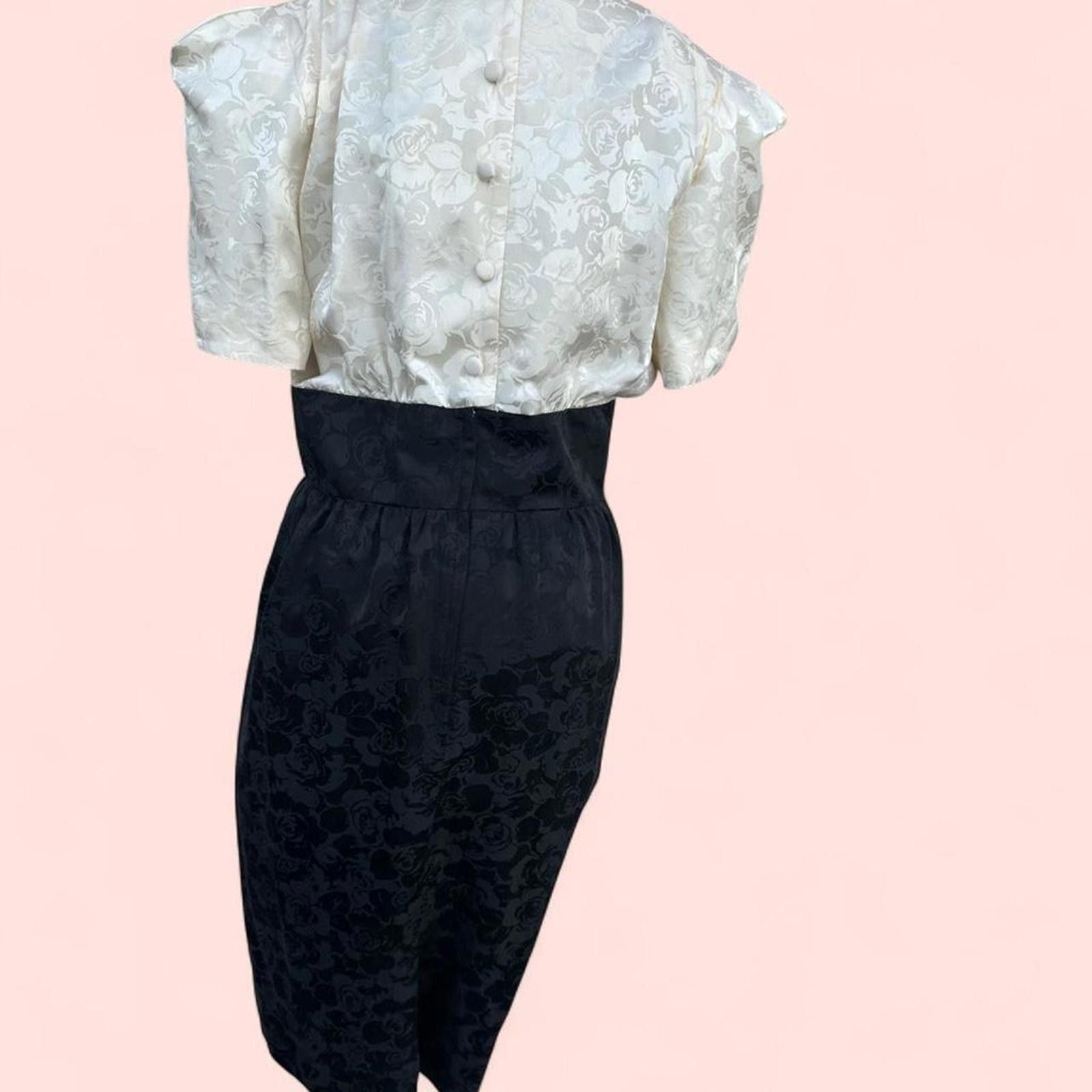 Other Cream and black silk midi dress with short sleeves,s Size L / US 10 / IT 46 - 4 Thumbnail