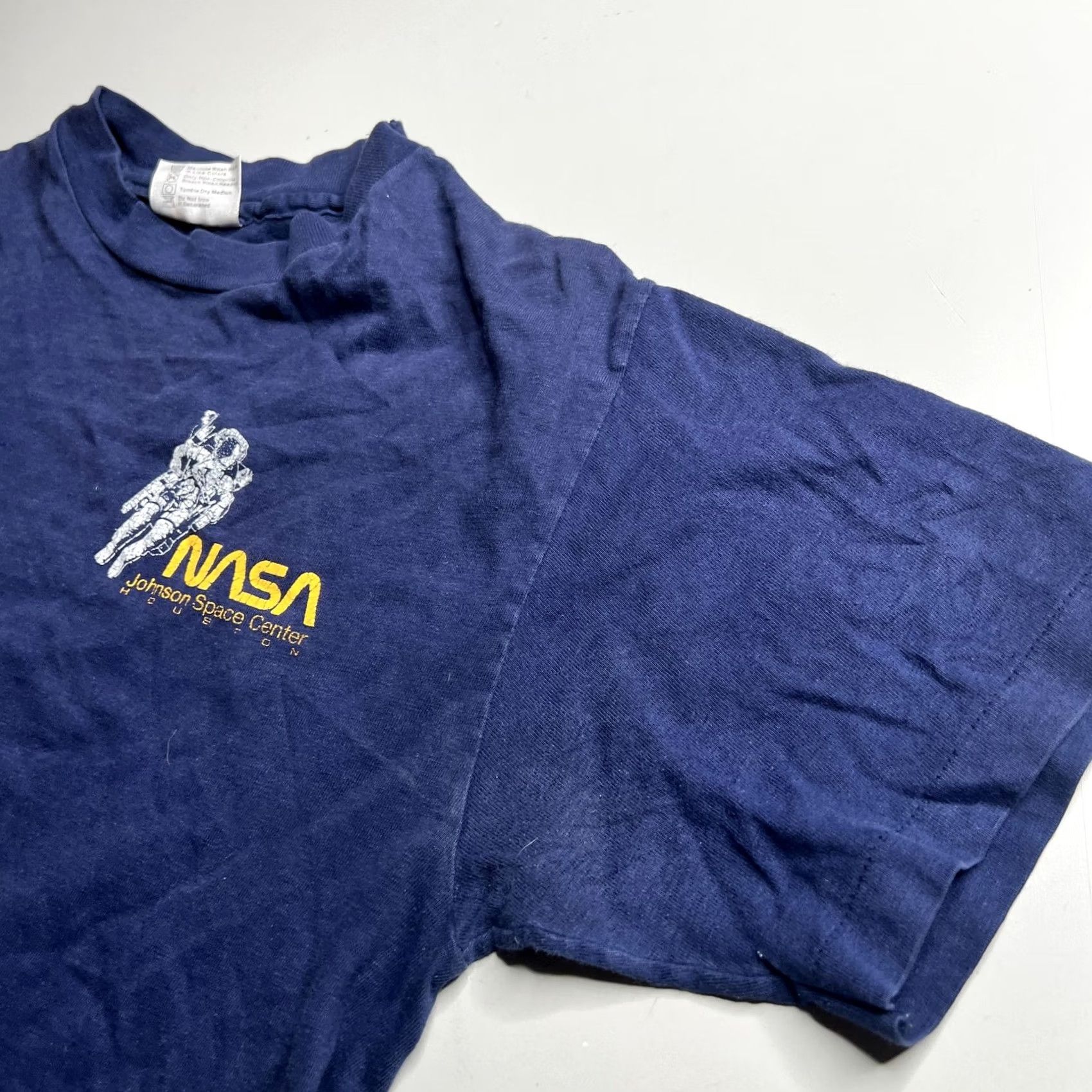 Hanes VINTAGE NASA Johnson Space Center Shirt Mens Medium Blue Hanes Beefy-T 80s Space Shuttle 1983 Graphics Size US M / EU 48-50 / 2 - 4 Thumbnail