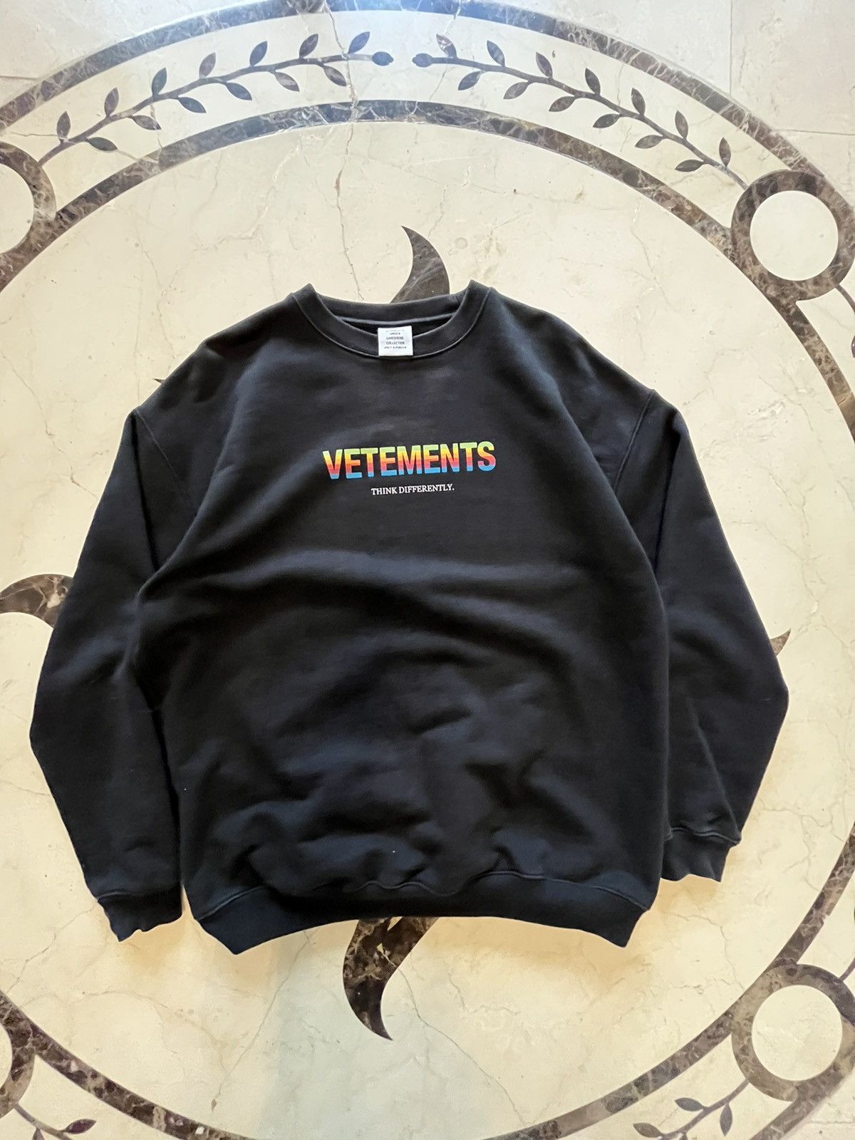 Vetements Vetements Think Differently Apple Logo Crewneck | Grailed