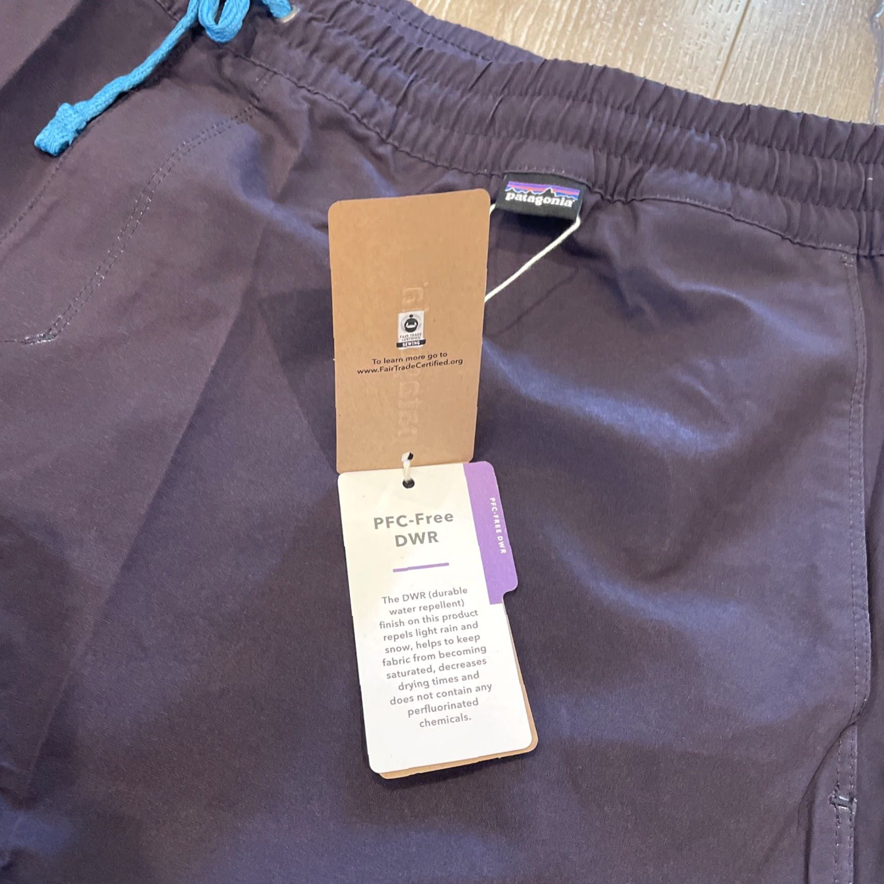 Patagonia Bottom Volley Shorts Colorblock Drawstring XL 16” Men Navy Multicolor