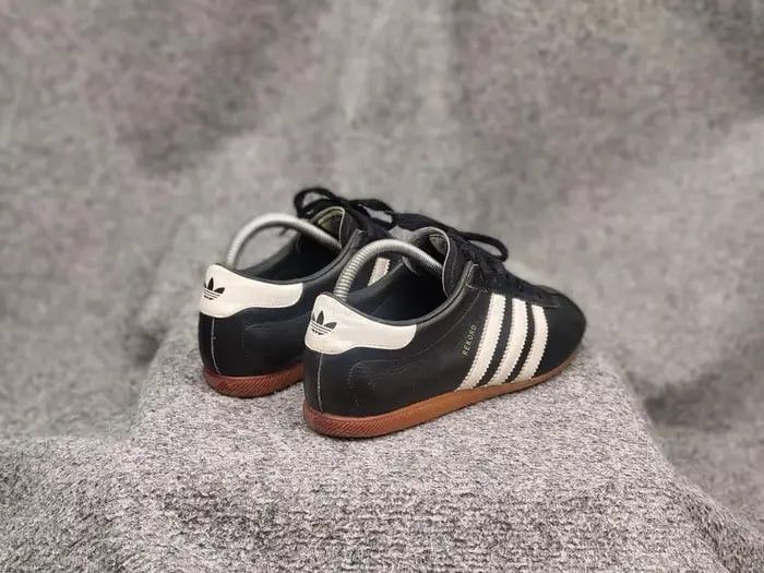Adidas Vintage Adidas Originals Rekord Black Leather Sneaker Y2K Size US 6 / EU 39 - 9 Thumbnail