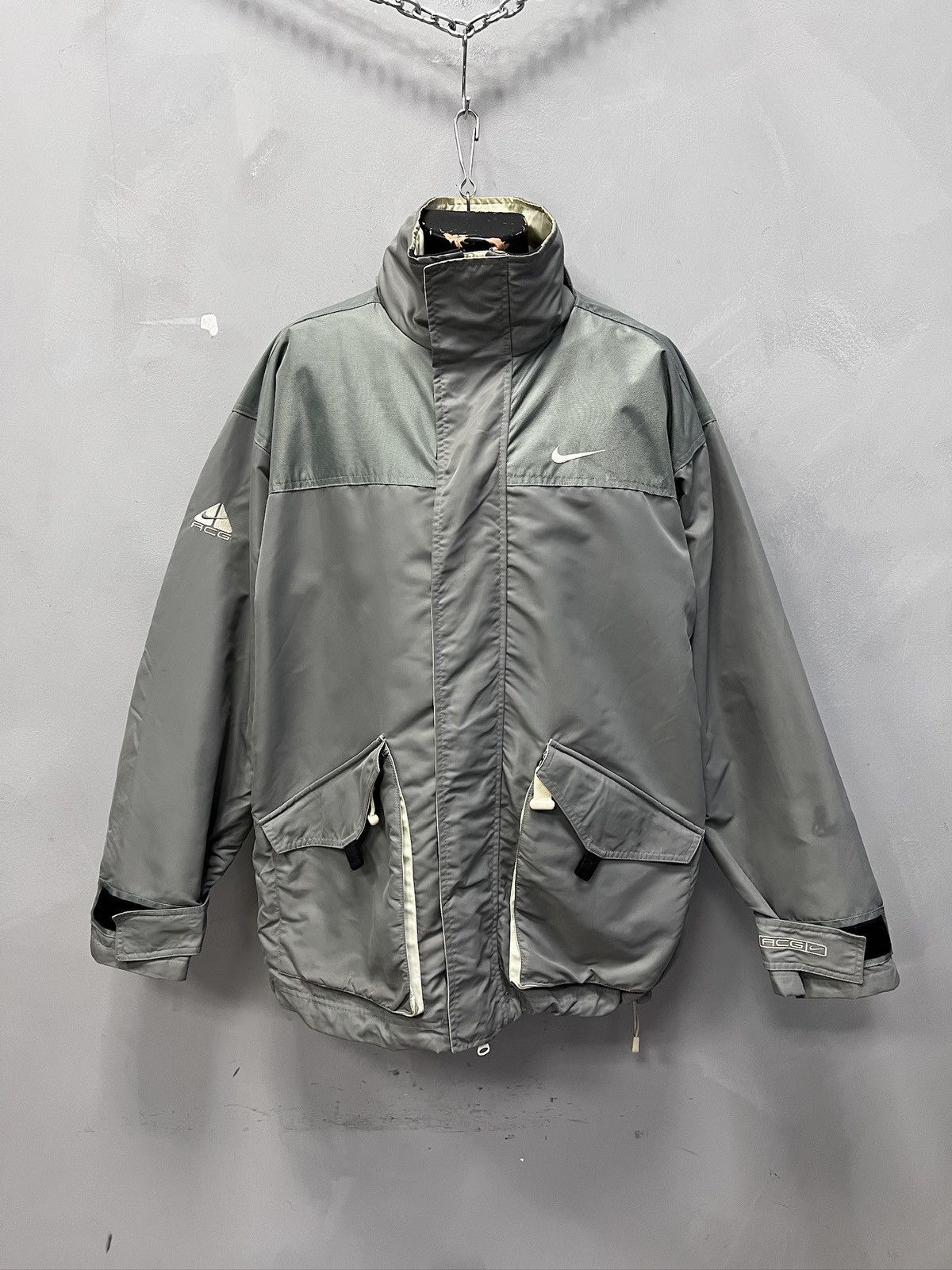 Nike Vintage Nike ACG Down Gore-Tex Jacket Nylon Grey Y2K Size US L / EU 52-54 / 3 - 1 Thumbnail