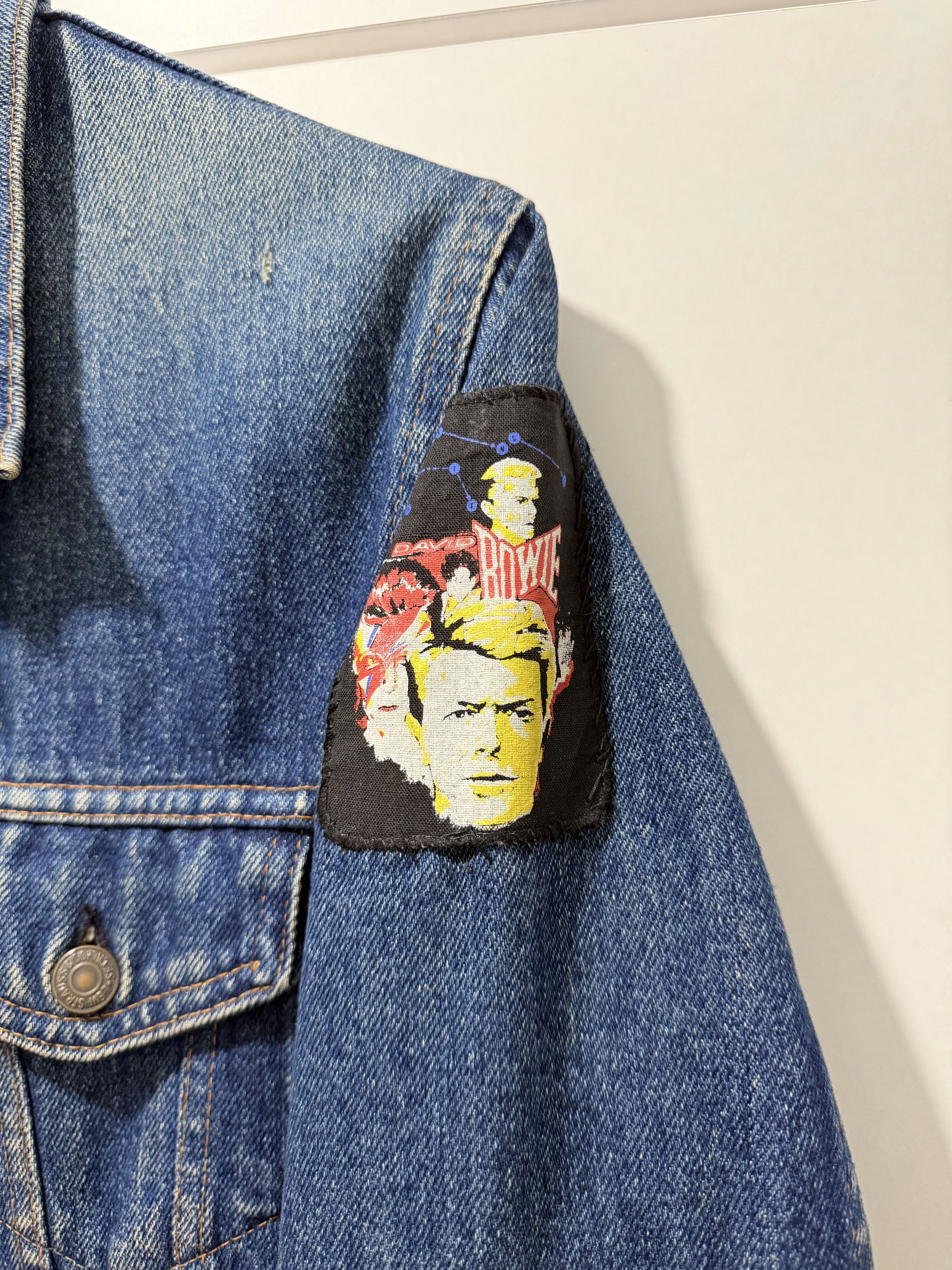 Levi's Men's Levi's 1980 Vintage David Bowie Trucker Jacket S-M Size US S / EU 44-46 / 1 - 3 Thumbnail