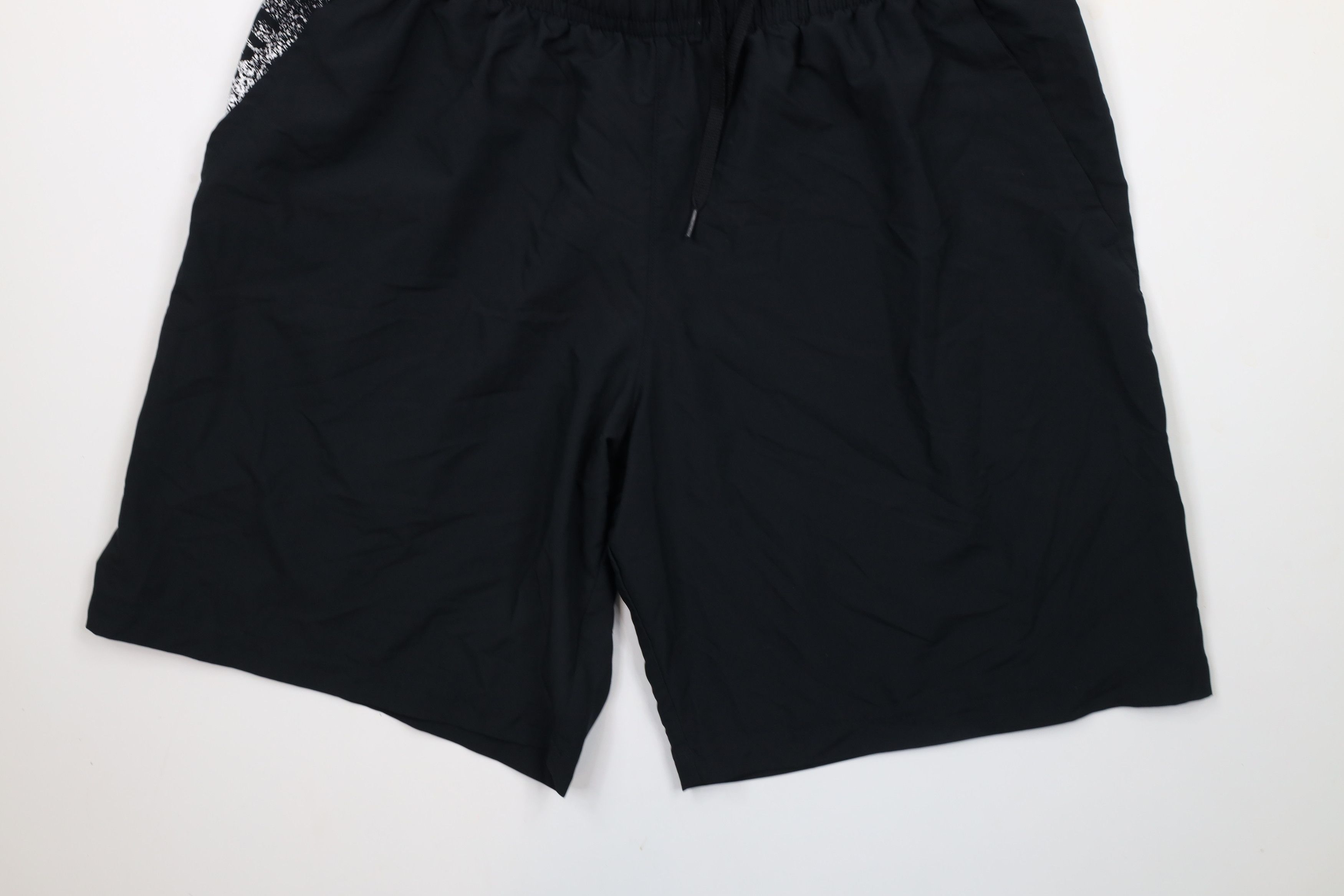 Under Armour × Vintage Under Armour Fit Above Knee Gym Training Shorts Black Size US 36 / EU 52 - 4 Thumbnail