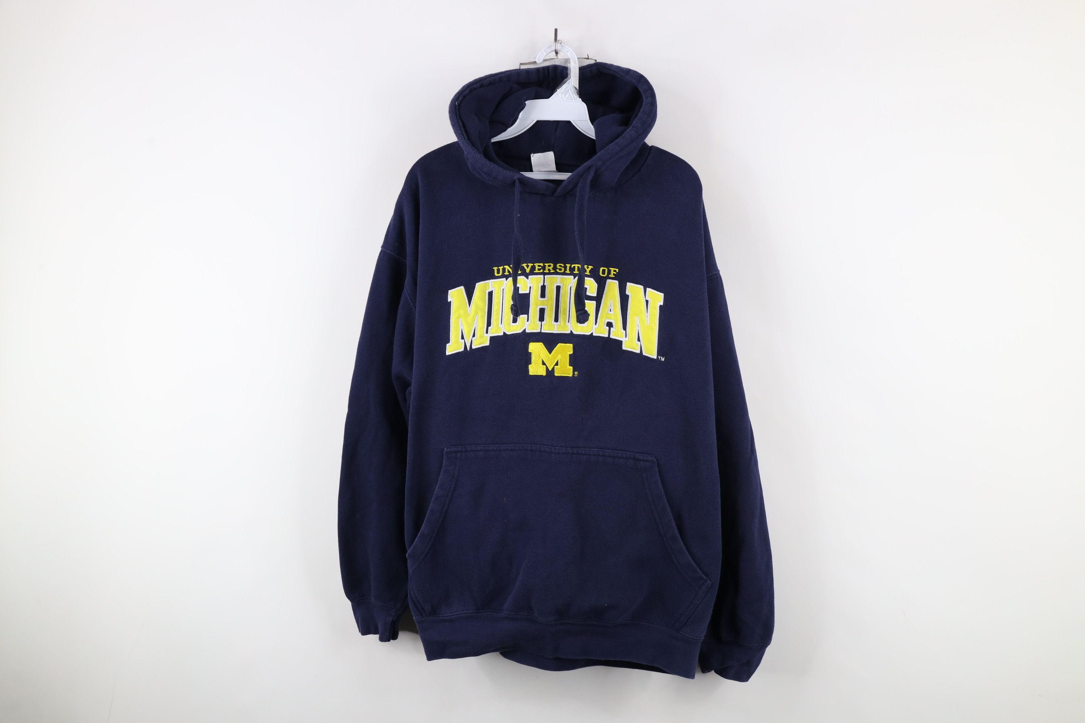Vintage Vintage Spell Out University of Michigan Hoodie Sweatshirt Size US XL / EU 56 / 4 - 1 Thumbnail