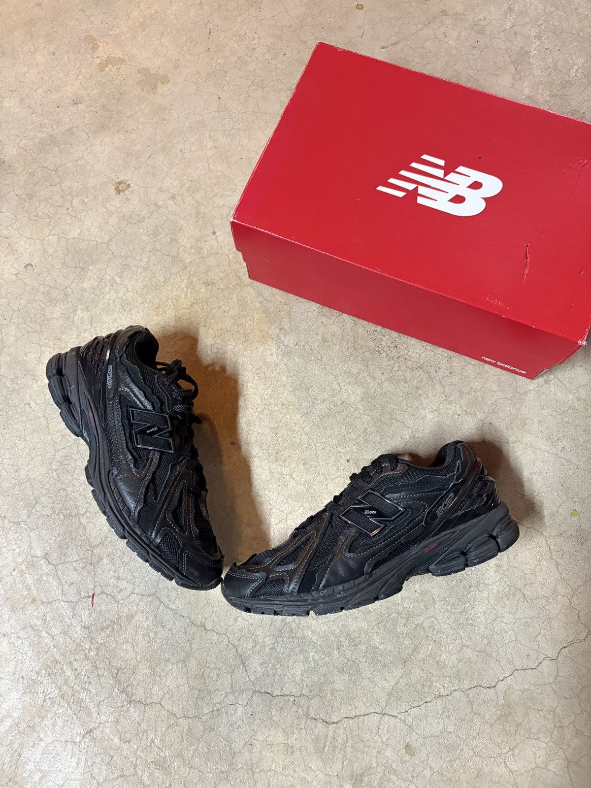 New Balance 8.5 - New Balance Protection Pack 1906D Triple Black Leather Size US 8.5 / EU 41-42 - 1 Thumbnail