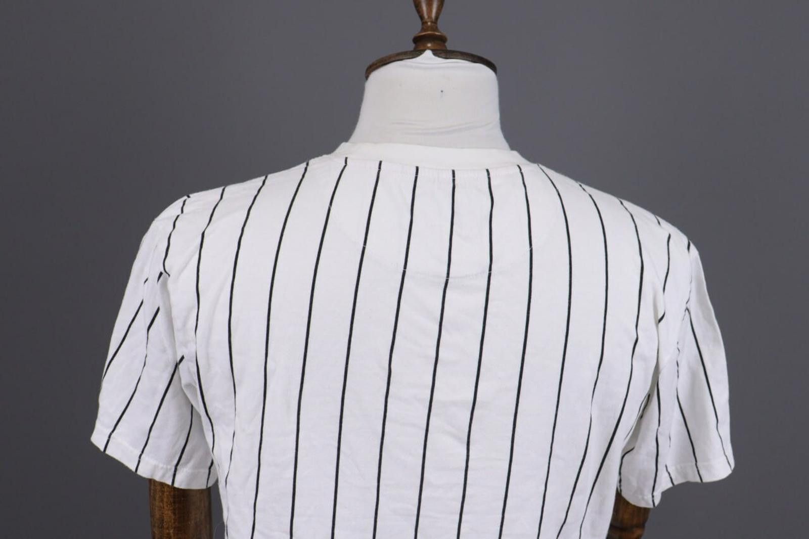 Karl Kani Karl Kani White Embroidered Summer Big Logo T-shirt Size XS Size US XS / EU 42 / 0 - 9 Thumbnail