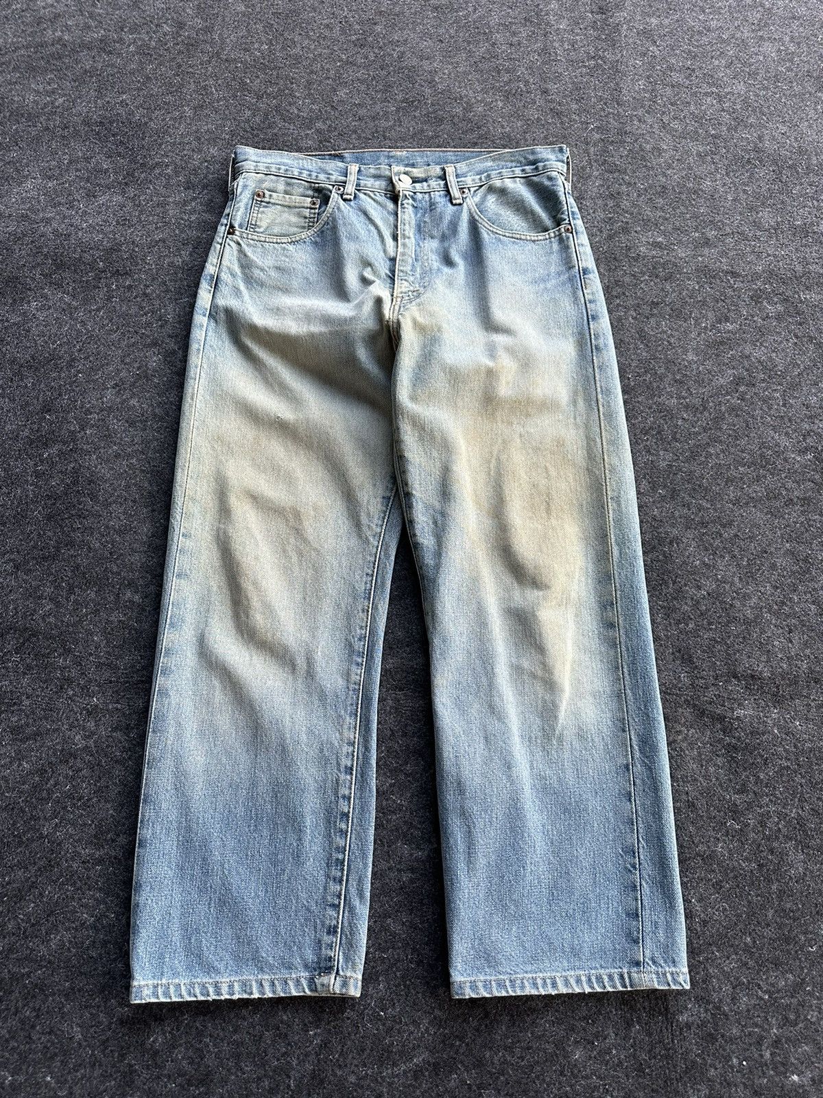 Levi's Vintage LVC 502 XX Crop Dirty Denim D477 Size US 32 / EU 48 - 1 Thumbnail