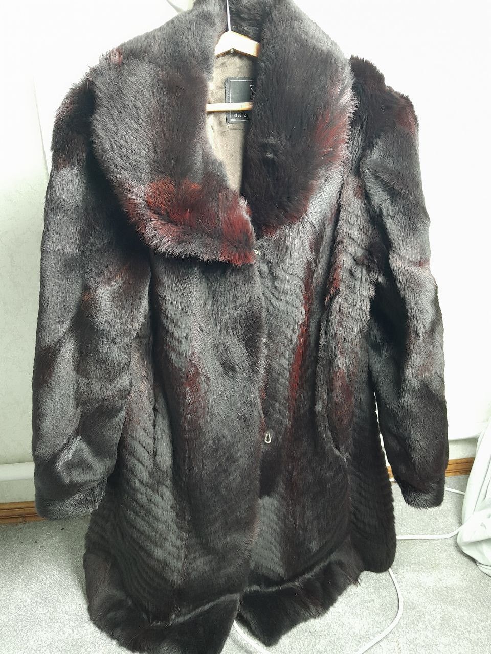 Other Luxury Genuine Mink Fur Coat - Deep Brown - Size 2XL Size XXL / US 16-18 / IT 52-54 - 1 Thumbnail