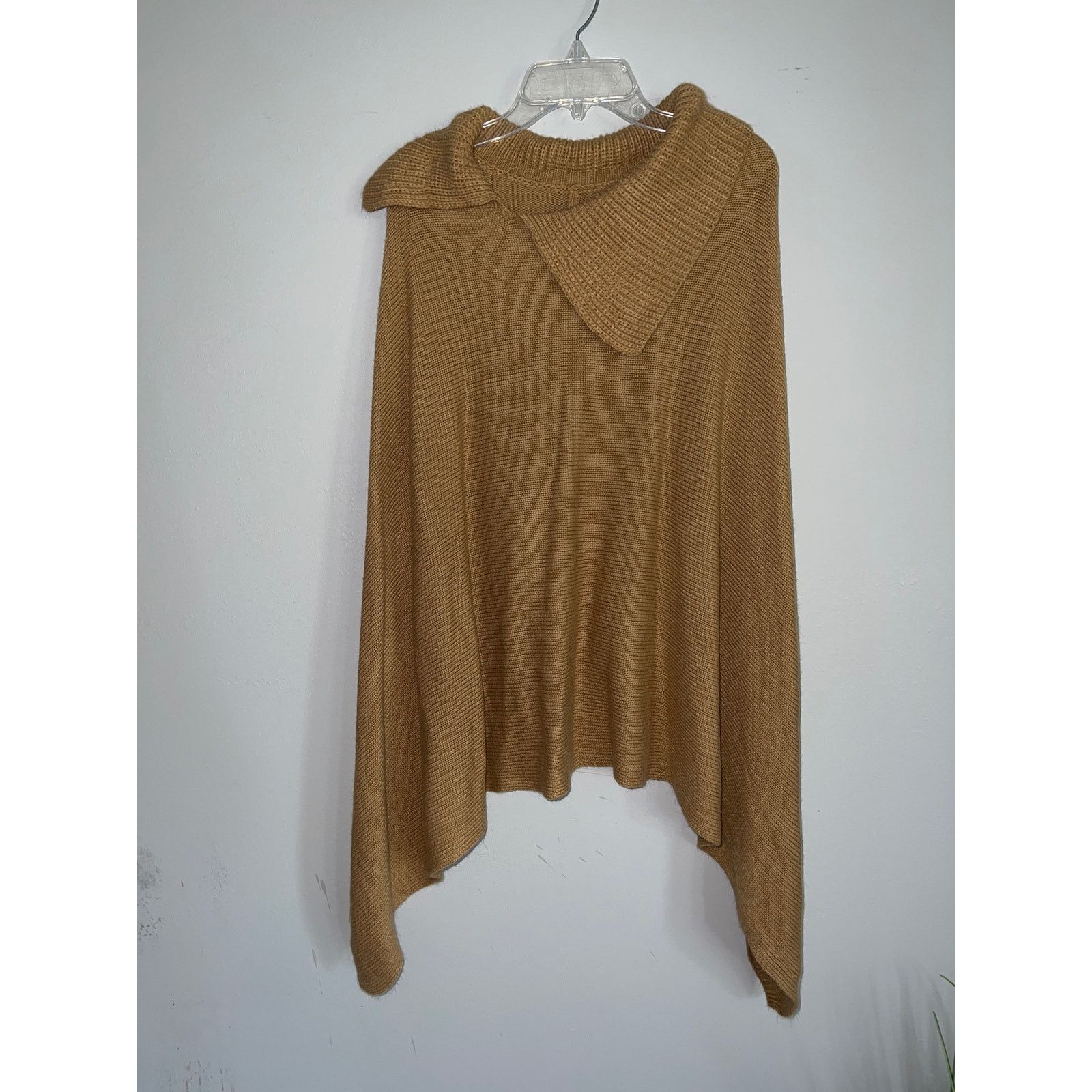 Shein SHEIN CAMEL COLOR SWEATER PONCHO Size L / US 10 / IT 46 - 2 Thumbnail