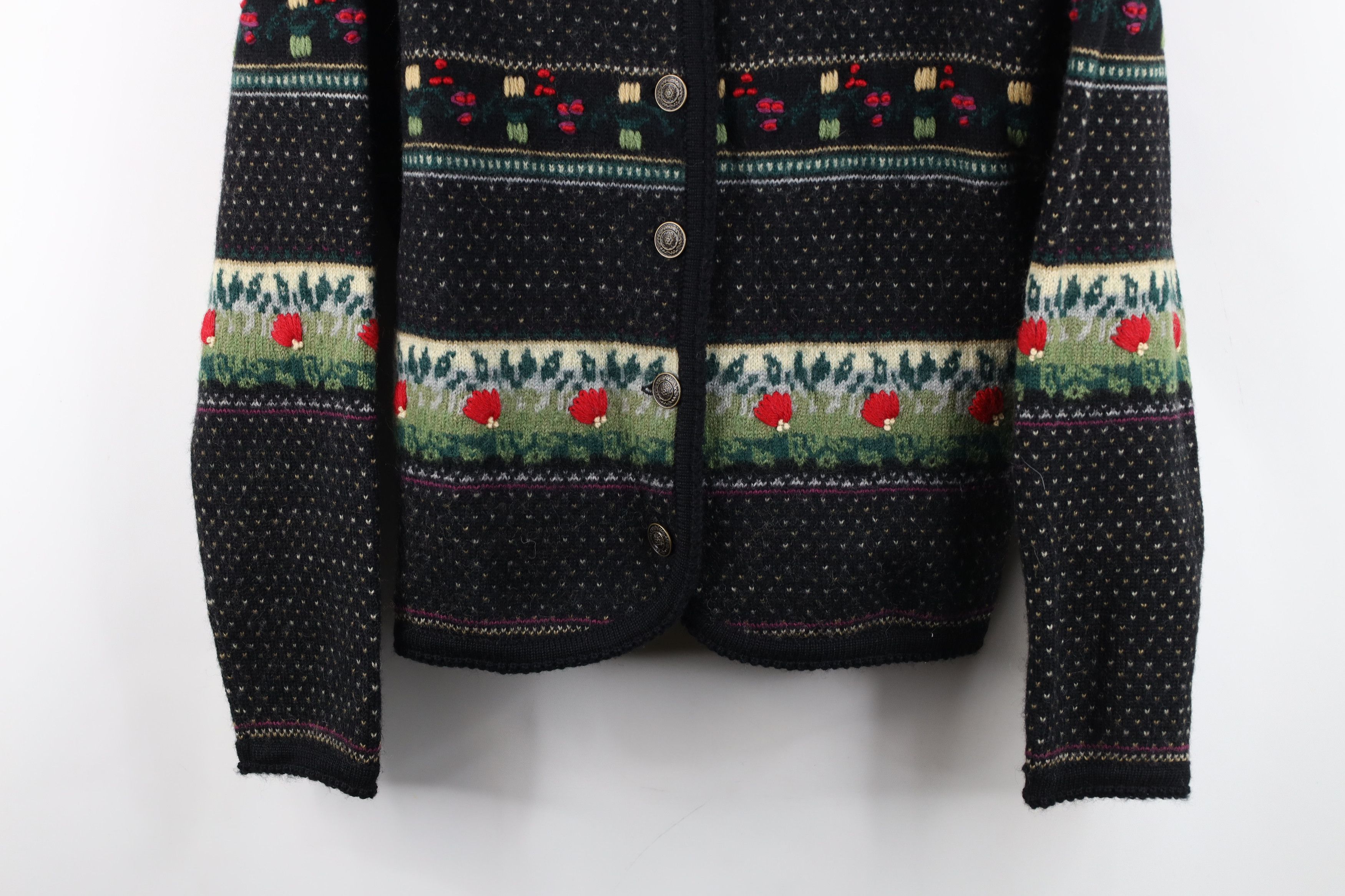 Vintage Vintage 90s Streetwear Wool Fair Isle Cardigan Sweater Size M / US 6-8 / IT 42-44 - 3 Thumbnail