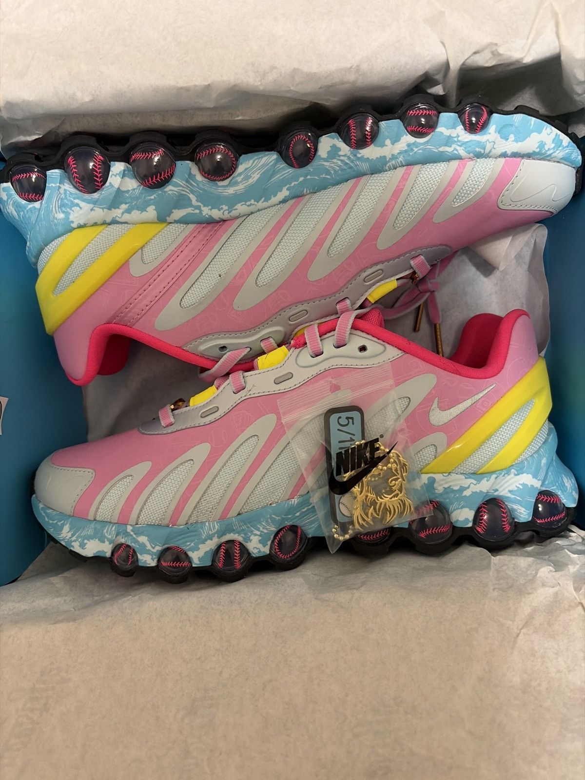 Nike Doerbecher Nike Air Max DN8 Size US 7 / IT 37 - 1 Thumbnail