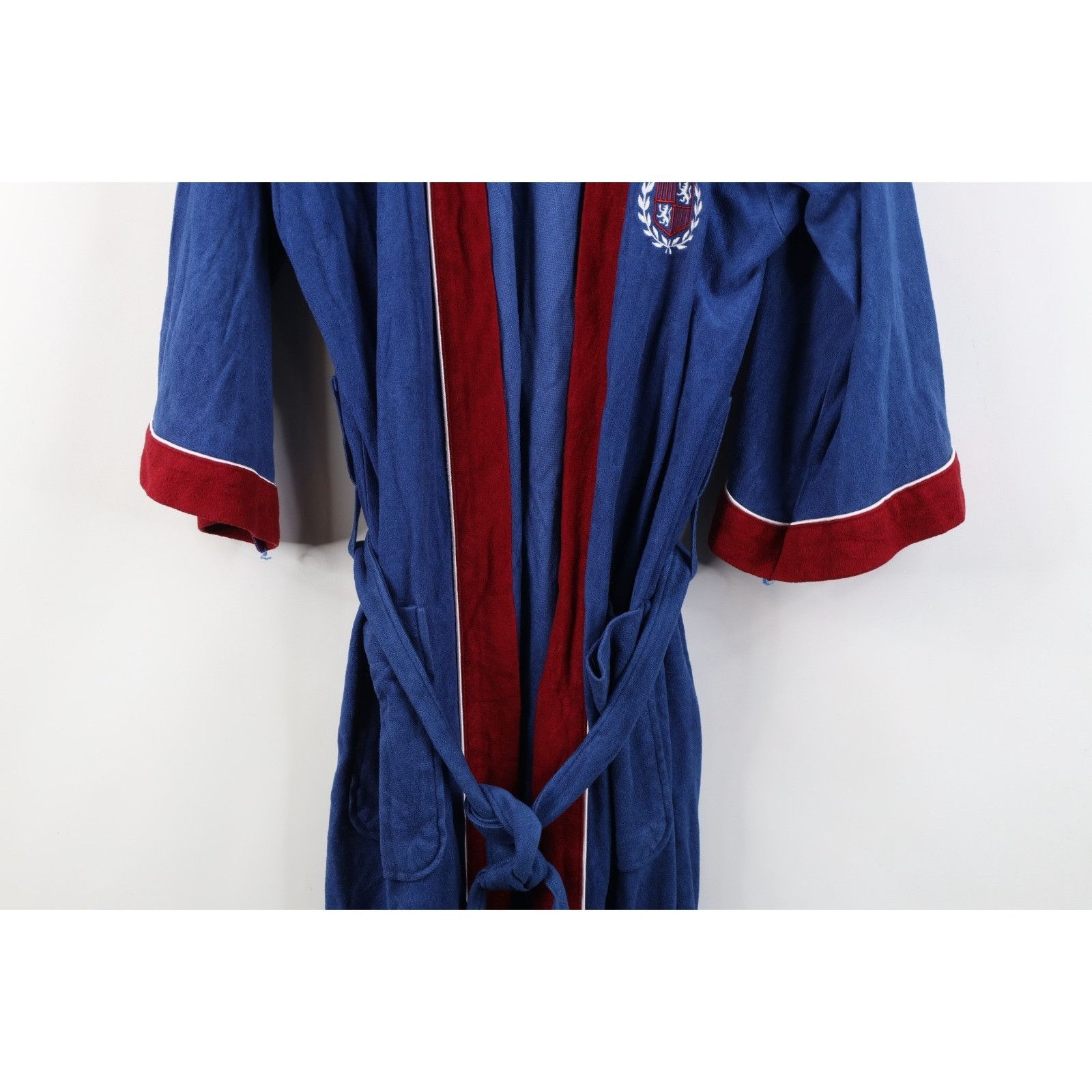 Vintage Vintage 70s Streetwear Distressed Belted Velour Bath Robe Size US S / EU 44-46 / 1 - 3 Thumbnail