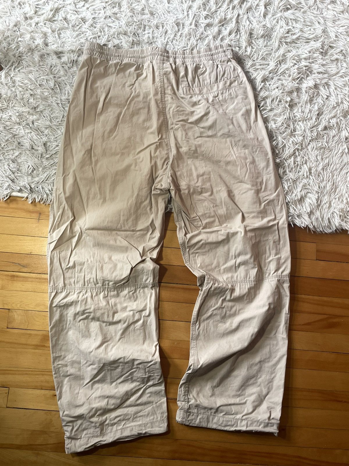 H&M × Vintage Beige baggy fit vintage parachute pants y2k Size US 32 / EU 48 - 2 Thumbnail