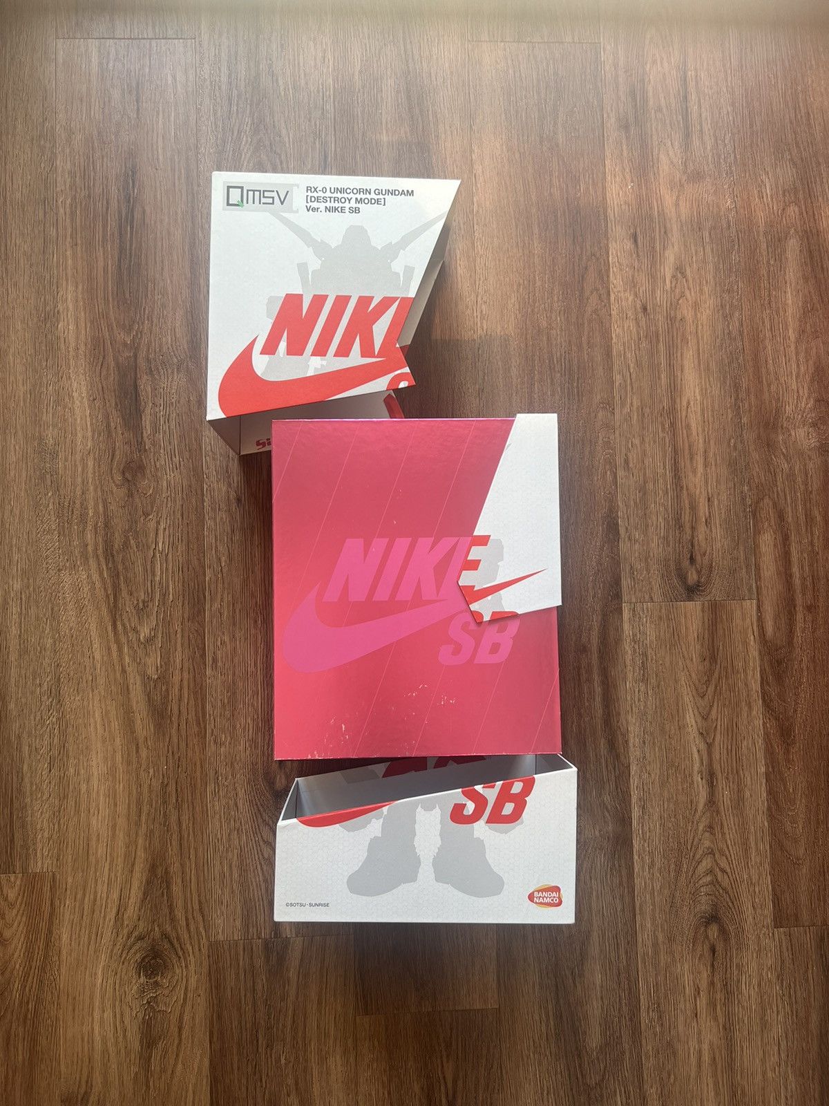Nike Bandai Gundam x Nike SB Unicorn QMXV RX-0 Action Figure Size ONE SIZE - 11 Thumbnail