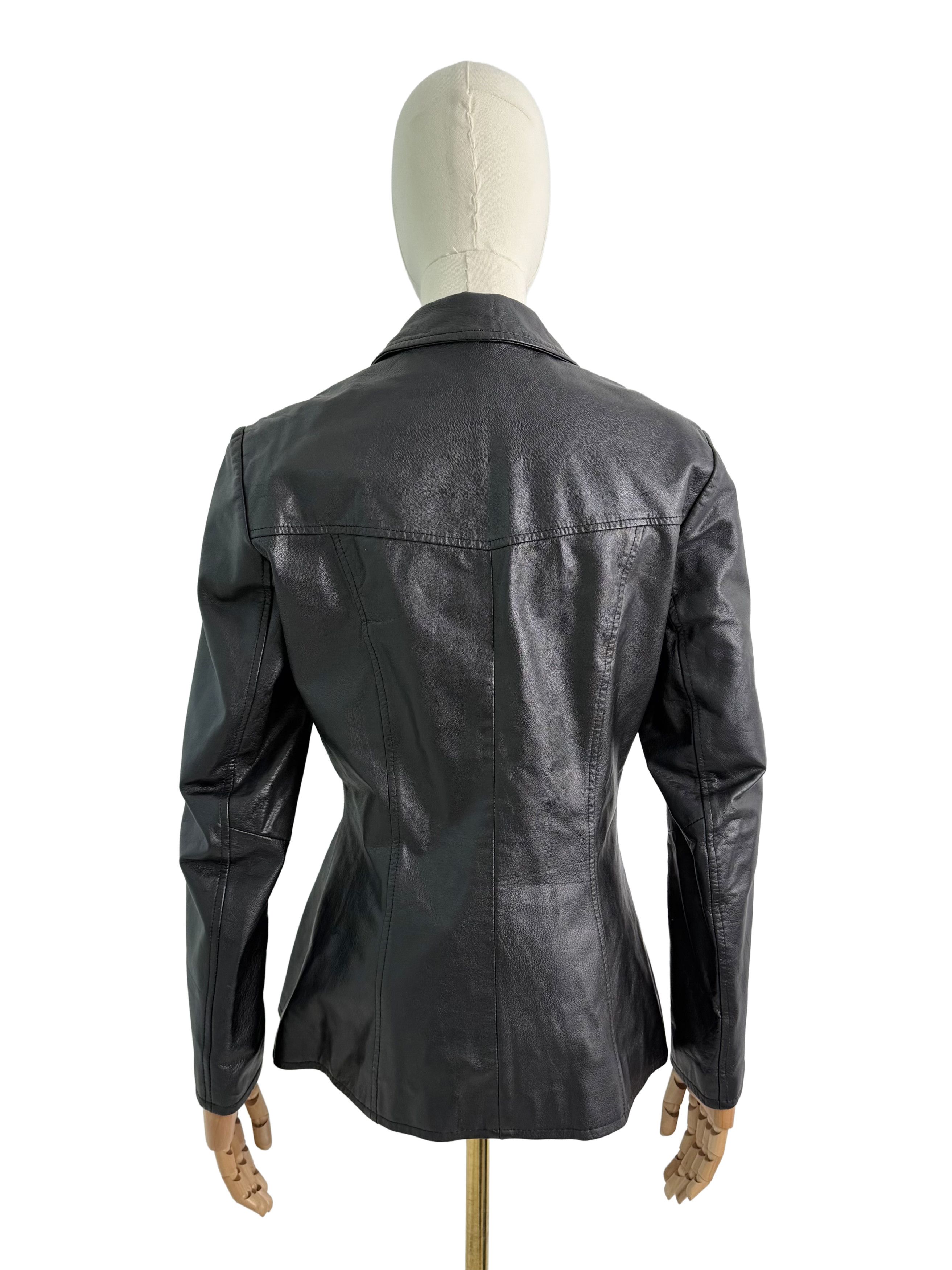 Vintage Vintage Leather Blazer Jacket Button Front Tailored Classic Size M / US 6-8 / IT 42-44 - 4 Thumbnail
