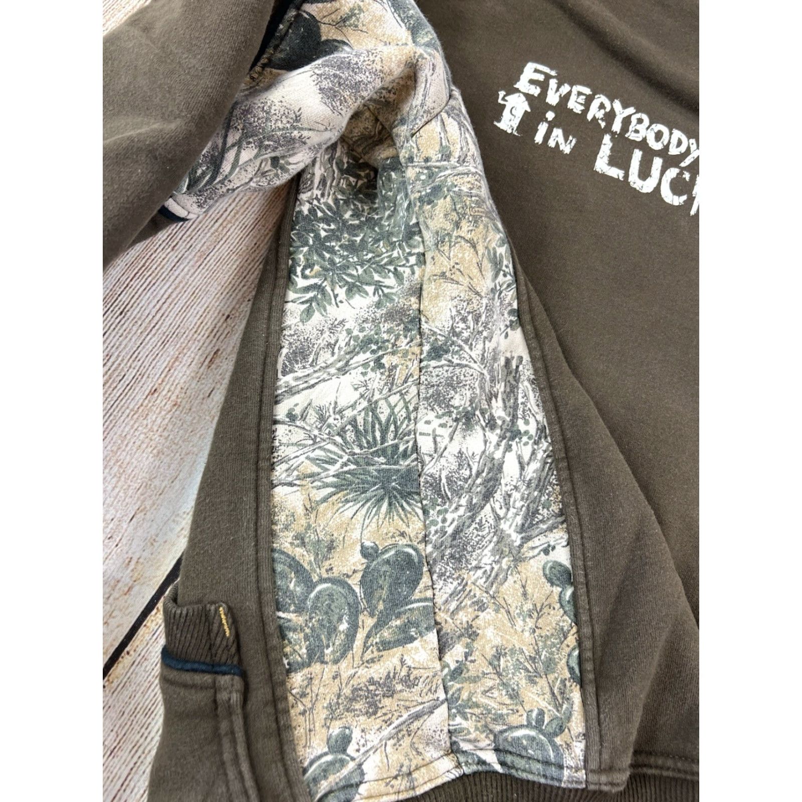 Vintage Game Guard Hoodie Pullover Sweatshirt L Brown Outdoor Classic Hooded Pockets Fleece Men size Large Texas Luckenbach 90s Size US L / EU 52-54 / 3 - 7 Thumbnail
