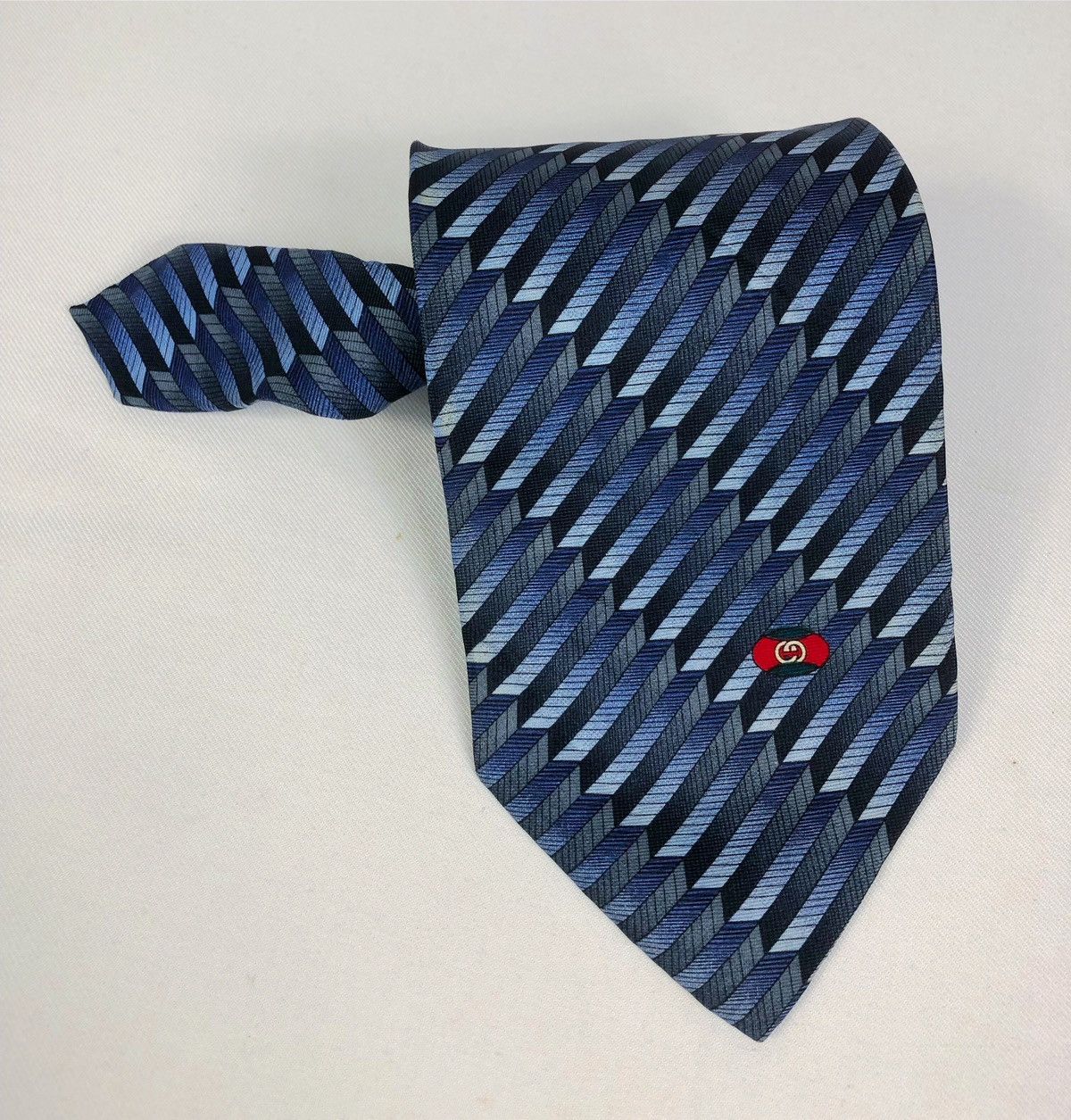 Gucci Rare Vintage Gucci Silk Tie Size ONE SIZE - 8 Thumbnail