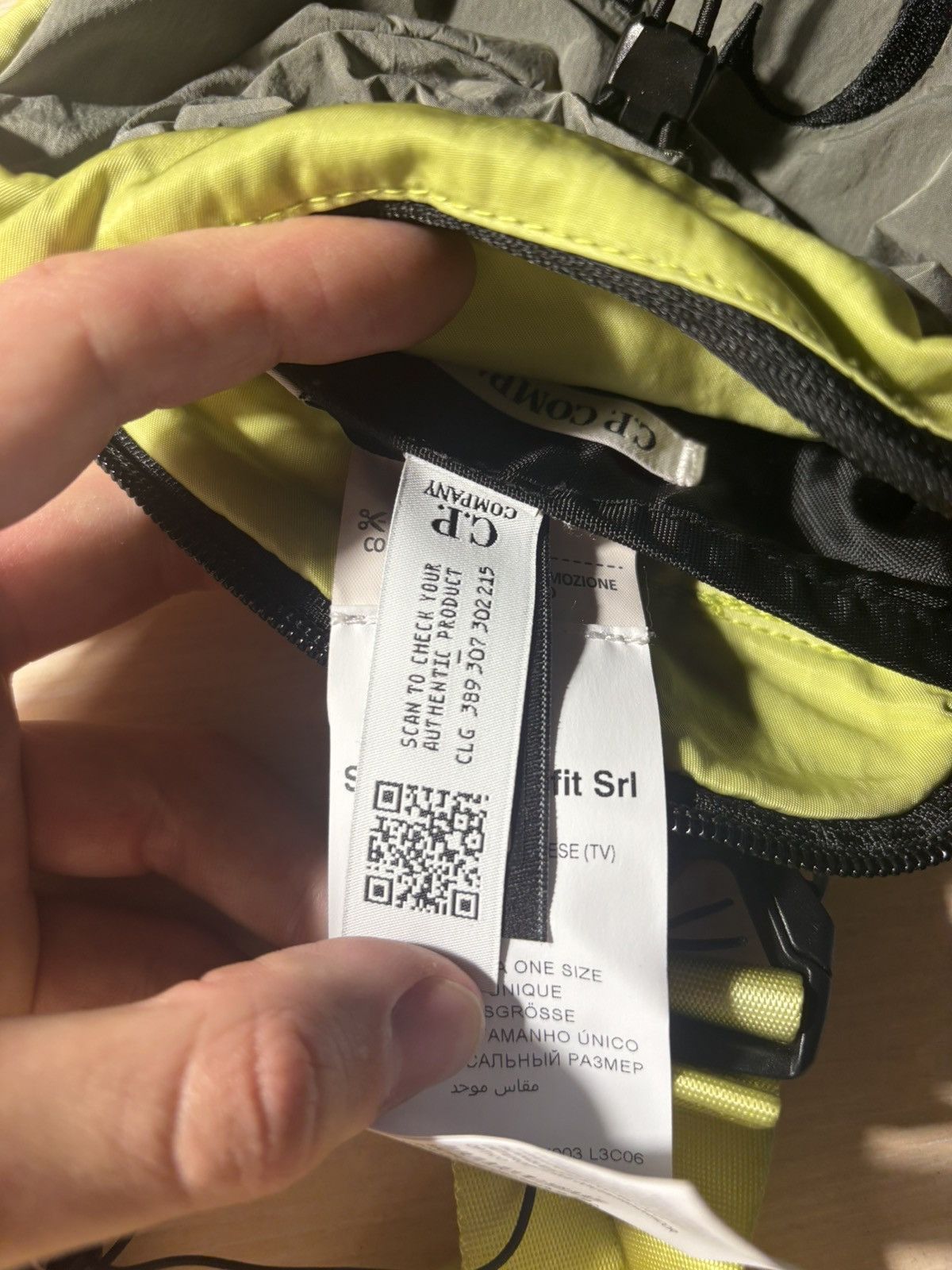 C.P. Company CP Company grey/lime messenger Size ONE SIZE - 8 Thumbnail