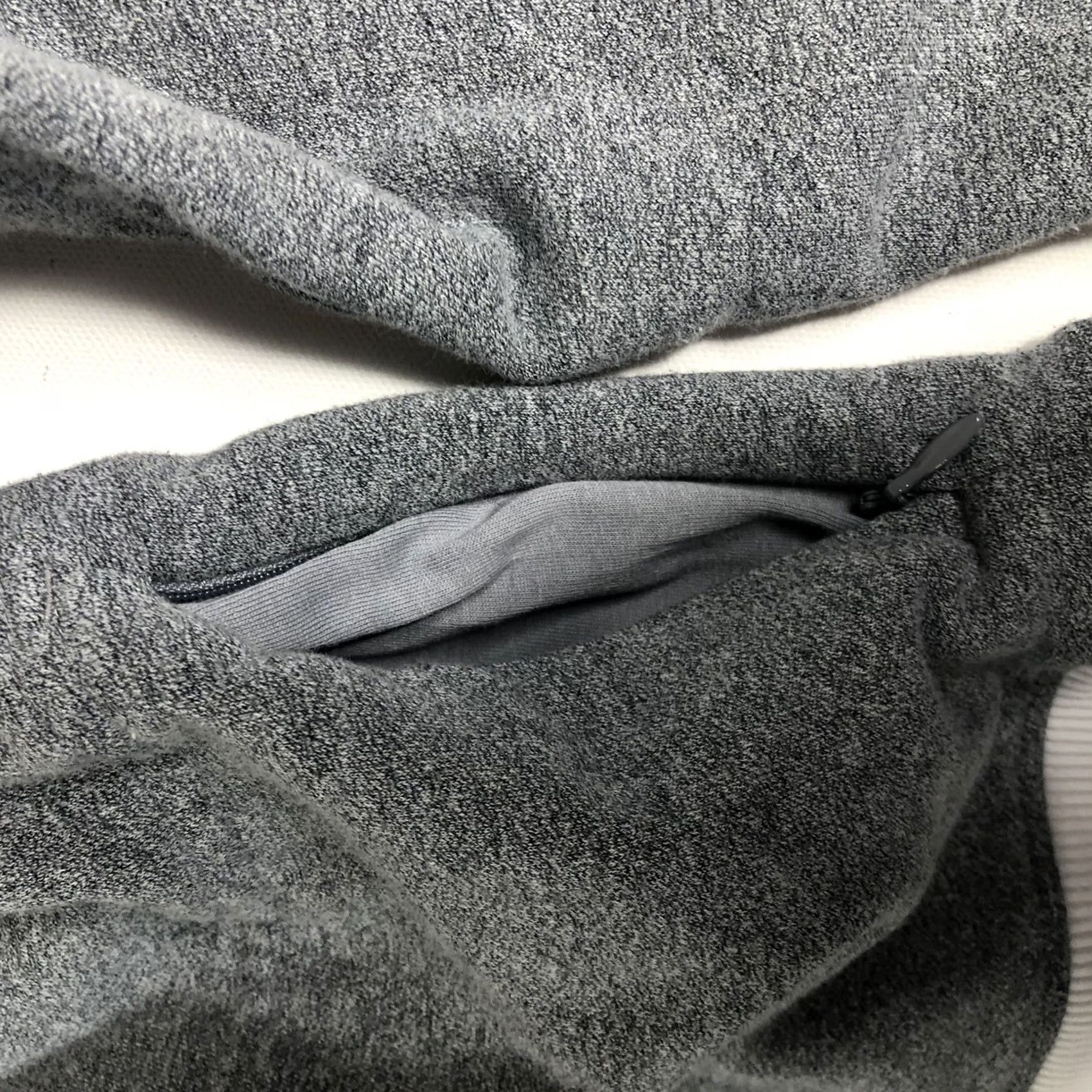 Under Armour Under Armour Hoodie Women Size S Gray Pullover Long Sleeve Logo Activewear Pullover S Regular Graphic Print Size S / US 4 / IT 40 - 6 Thumbnail