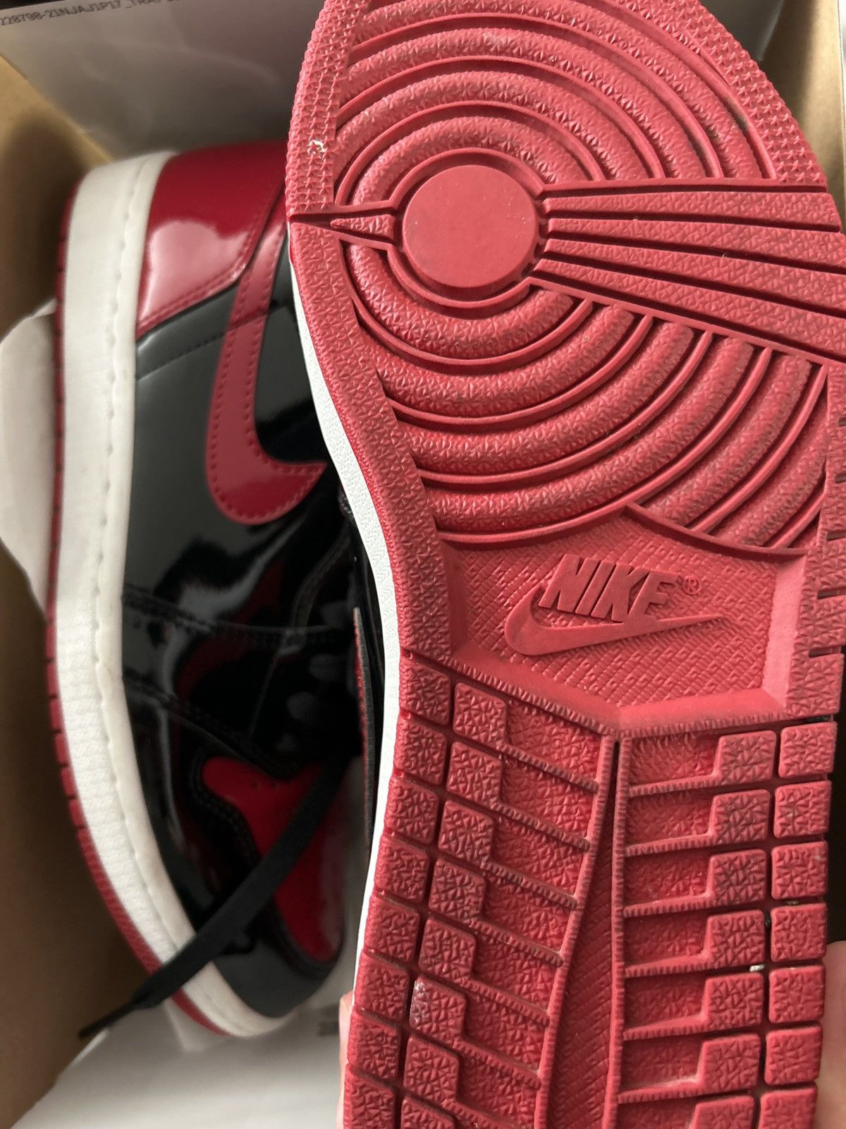 Jordan Brand × Nike Air Jordan 1 Retro High OG Patent Bred' Size US 8.5 / EU 41-42 - 6 Thumbnail