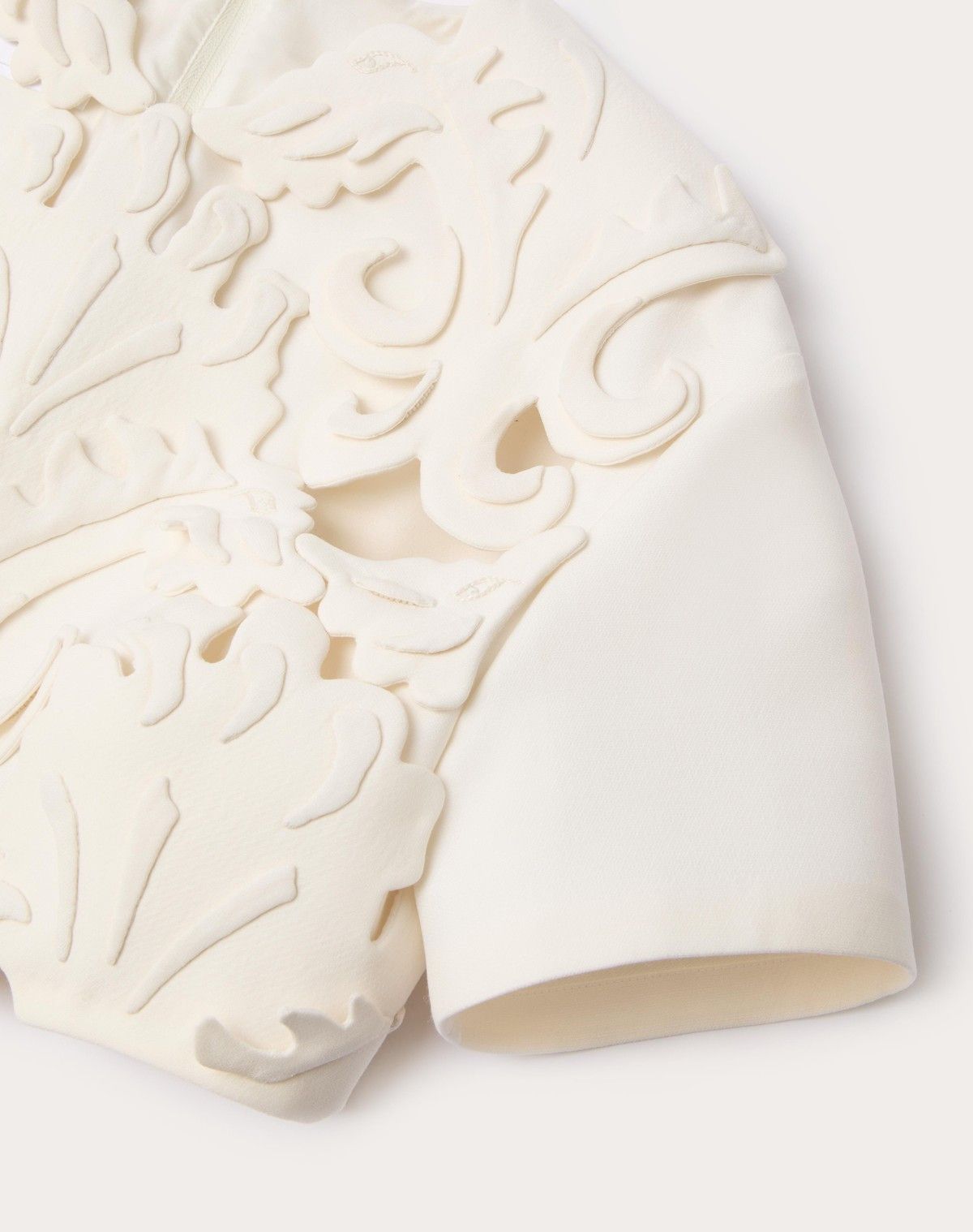 Valentino o1s1wg110525 Embroidered Crepe Coutoure Short Dress in White Size XS / US 0-2 / IT 36-38 - 7 Thumbnail