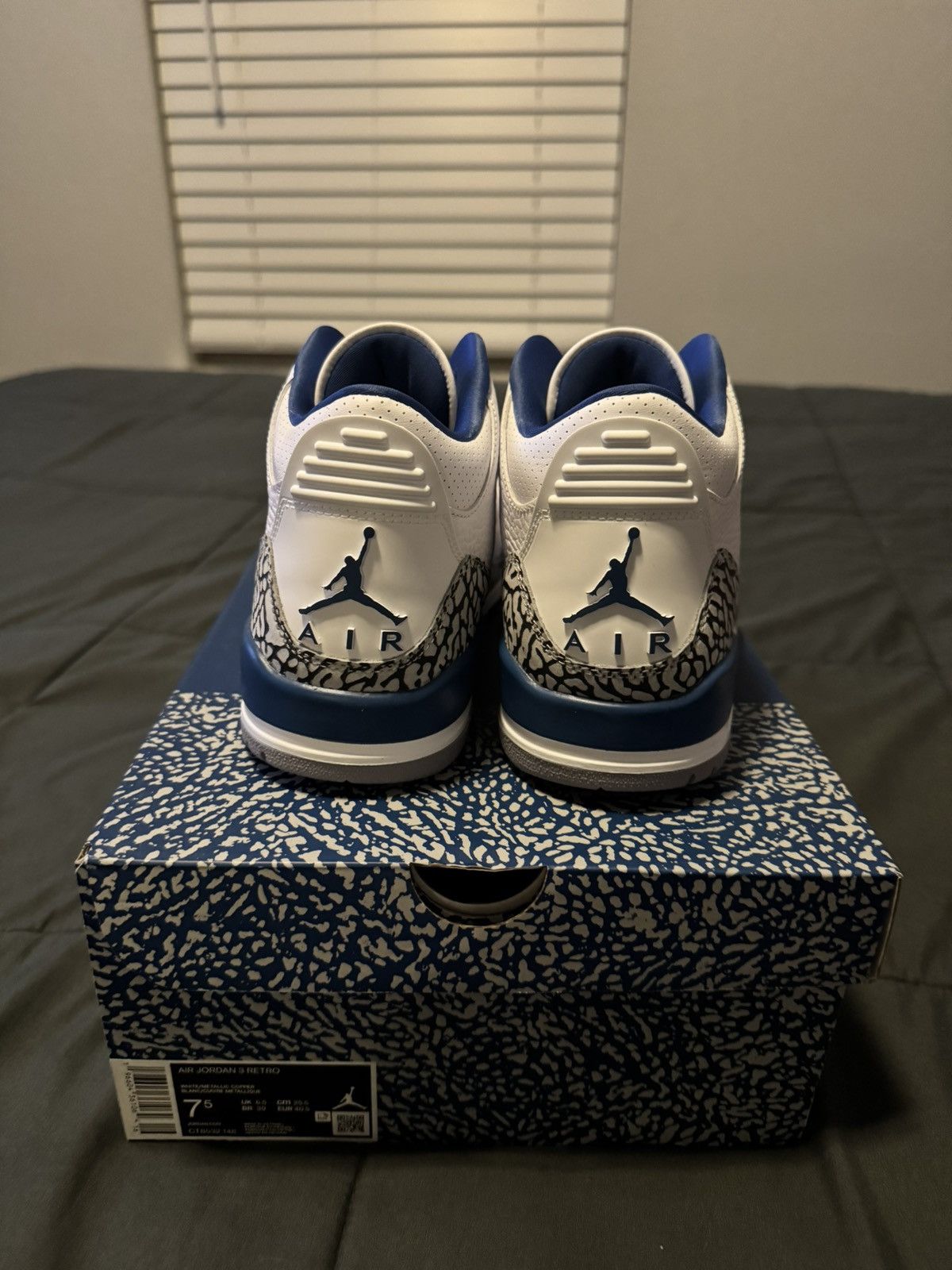 Jordan Brand Jordan Retro 3 “Wizards” Size US 7.5 / EU 40-41 - 2 Thumbnail