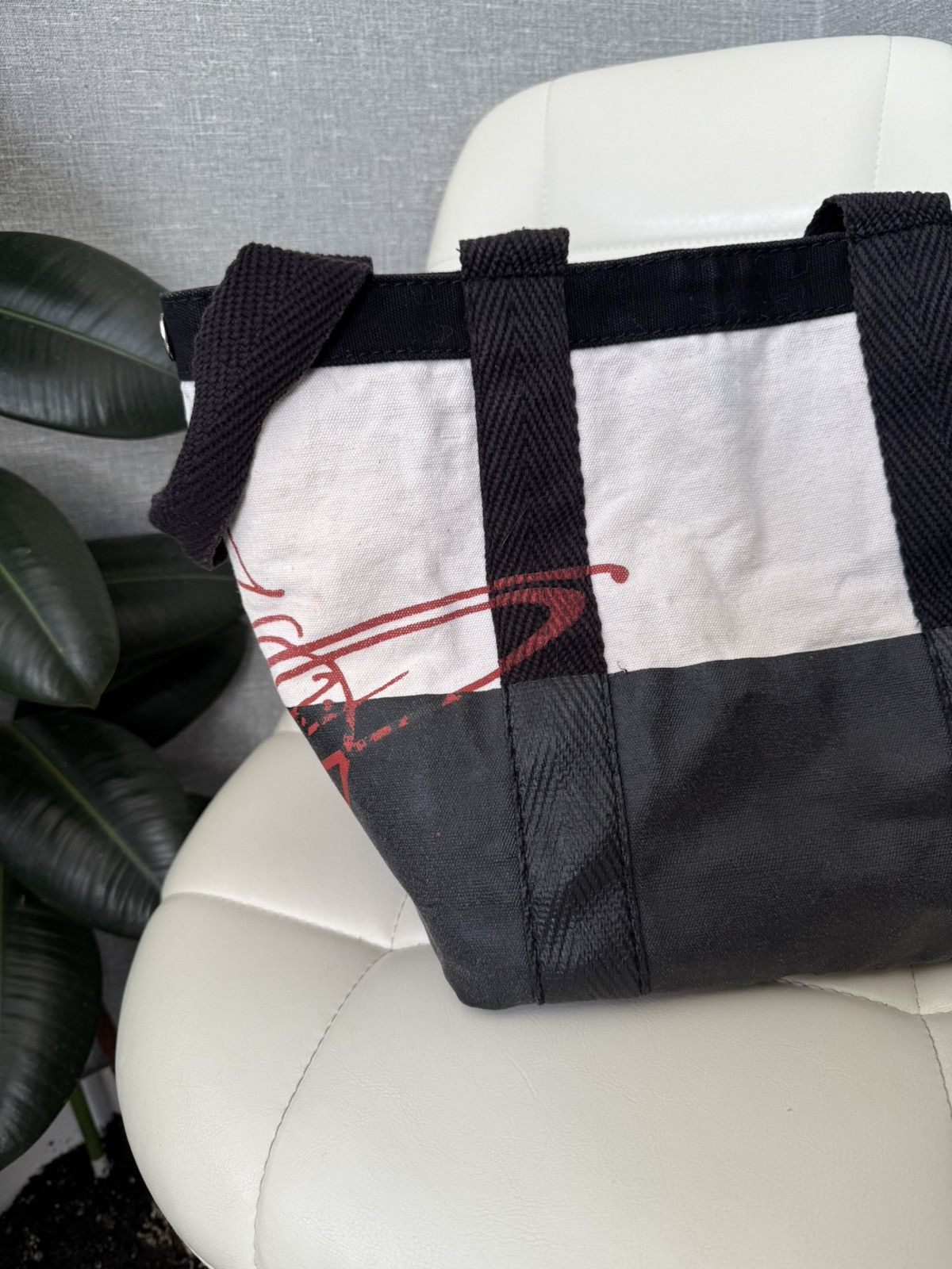 Vivienne Westwood Vivienne Westwood Women's Worker Small Runner Holdall Bag Size ONE SIZE - 15 Thumbnail
