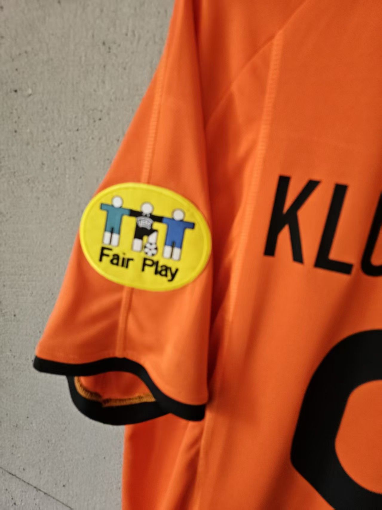 Other 2000 Netherlands #9 Patrick Kluivert Jersey Size US S / EU 44-46 / 1 - 3 Thumbnail