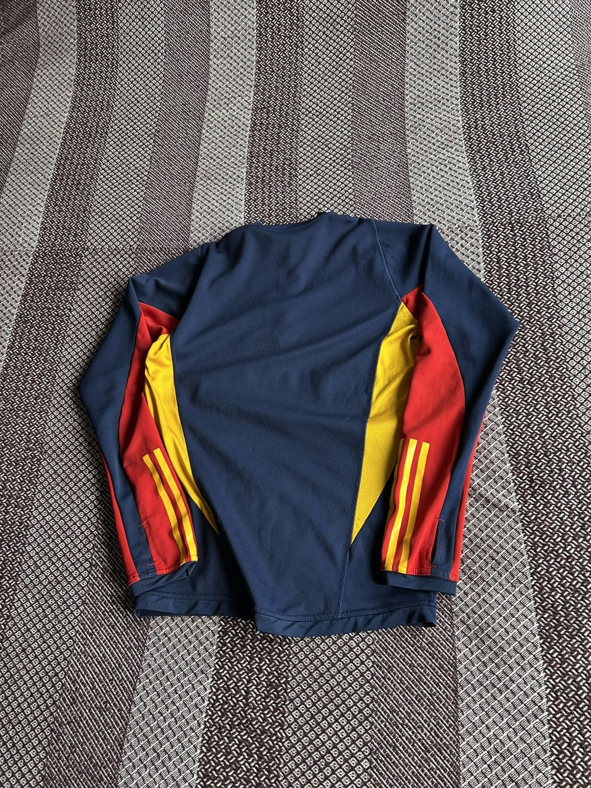 Adidas Spain Training Top Long Sleeve Soccer Jersey Size S Size US S / EU 44-46 / 1 - 15 Thumbnail