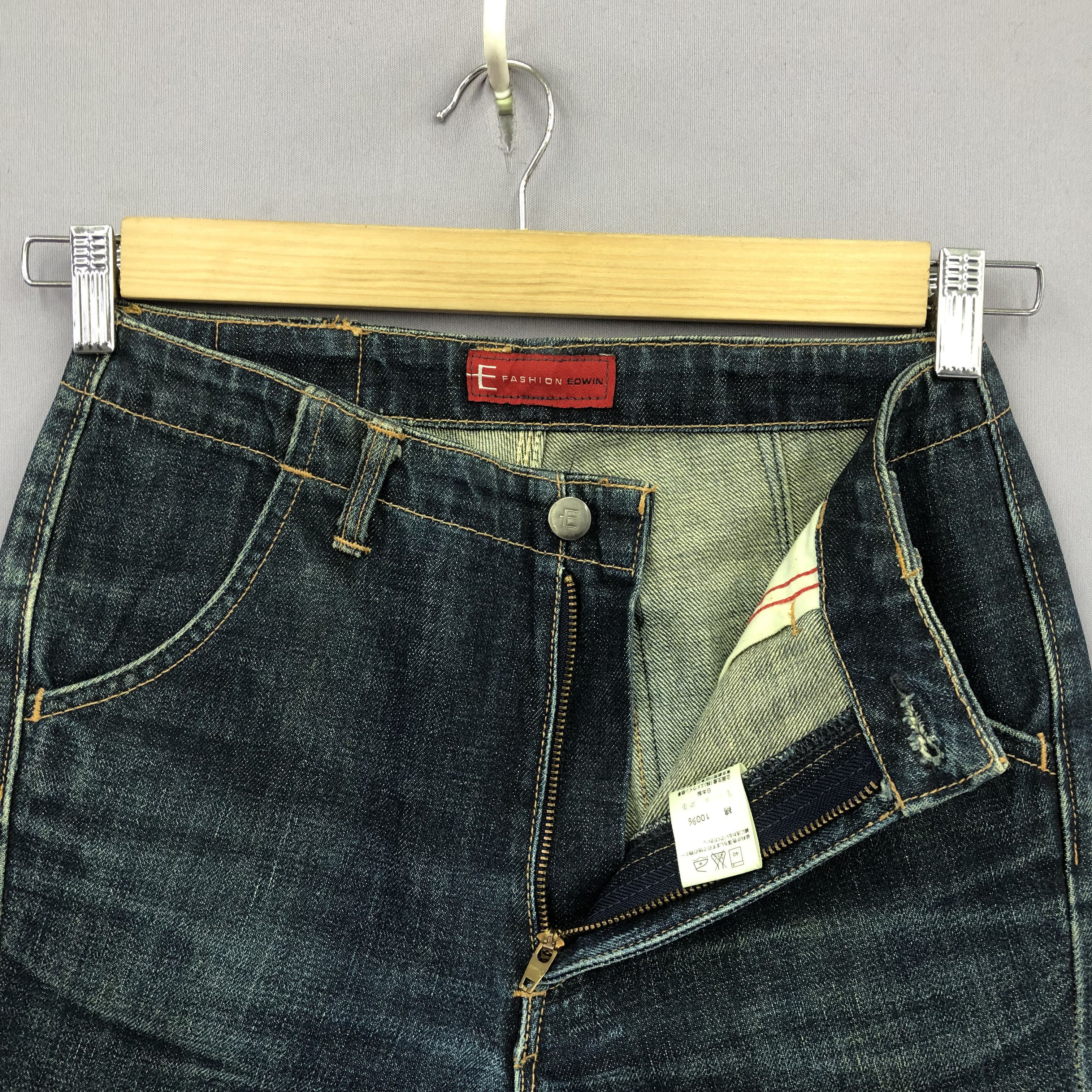 Japanese Brand Vintage Edwin E Function Blue Wash Flared Bootcut Jeans Size 28" / US 6 / IT 42 - 7 Thumbnail