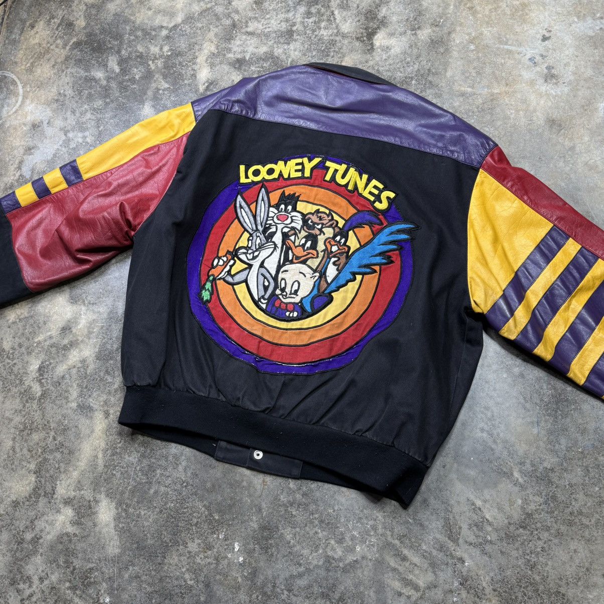 Vintage vintage looney tunes thats all leather jh design jacket Size US XL / EU 56 / 4 - 2 Thumbnail