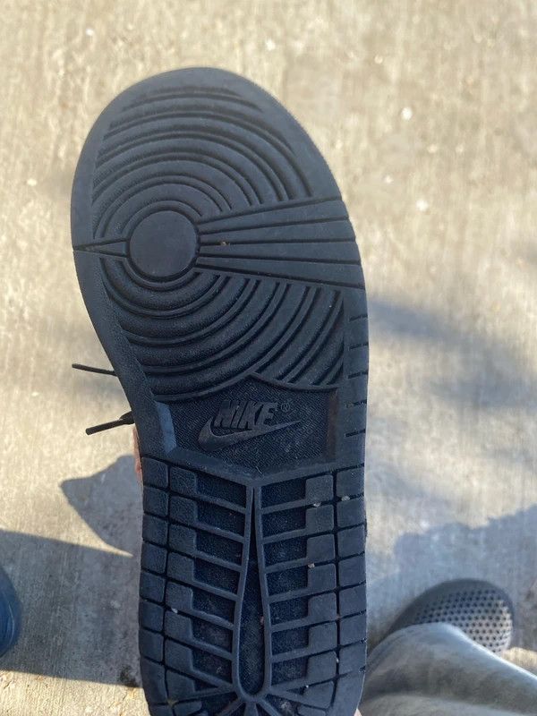 Jordan Brand Jordan 1 High Black Size US 7.5 / EU 40-41 - 6 Thumbnail