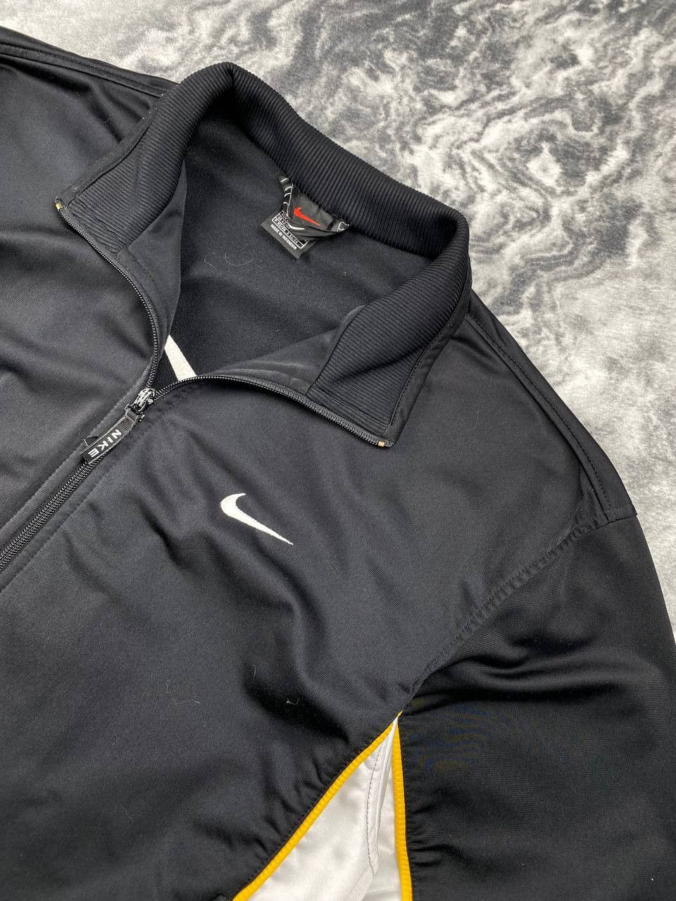 Nike Vintage Nike Track Jacket Full Zip 90s Big Logo Size US L / EU 52-54 / 3 - 9 Thumbnail