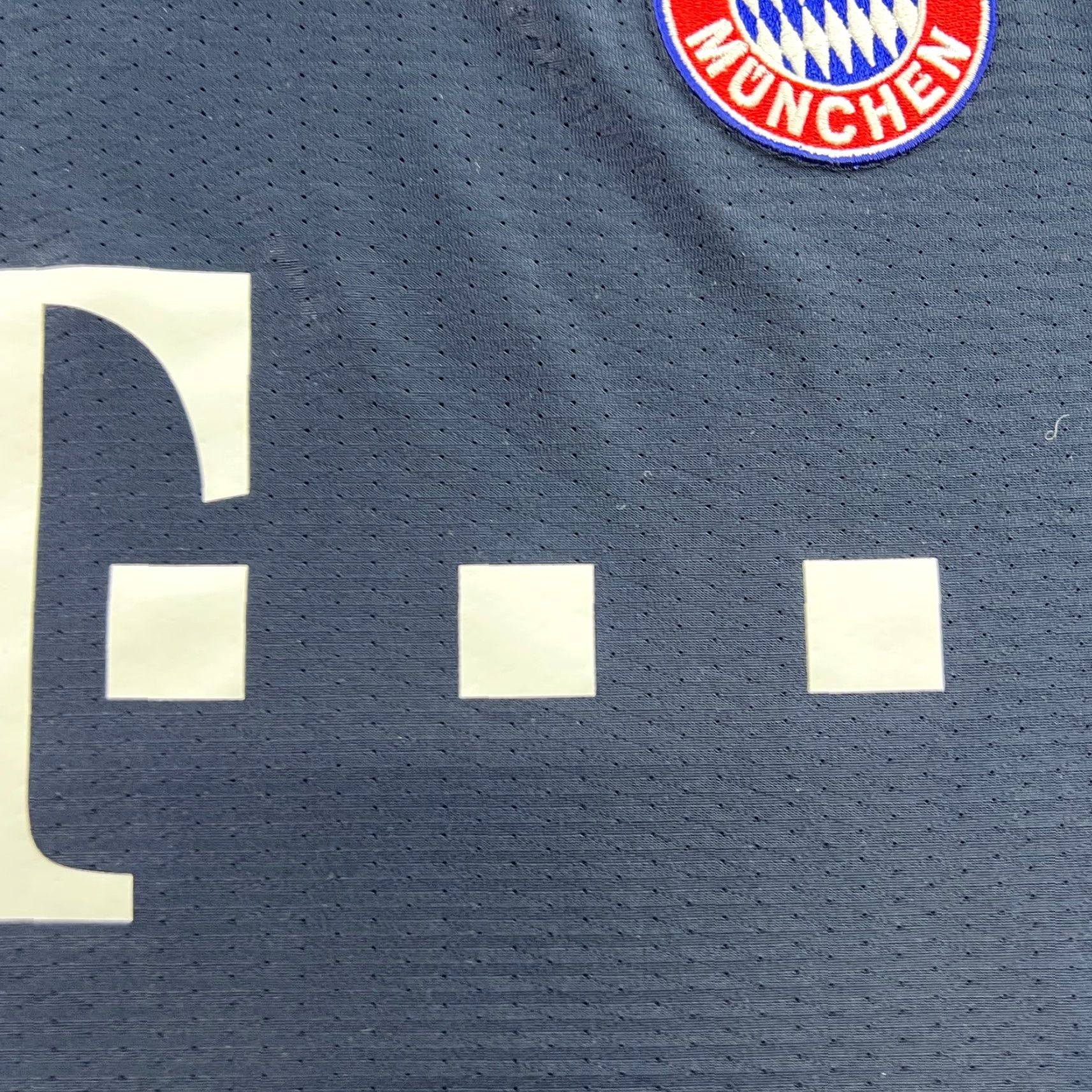Adidas Bayern Munich 2015 2016 Third Mens Football Jersey Medium Adidas Shirt Shirt Size US M / EU 48-50 / 2 - 5 Thumbnail