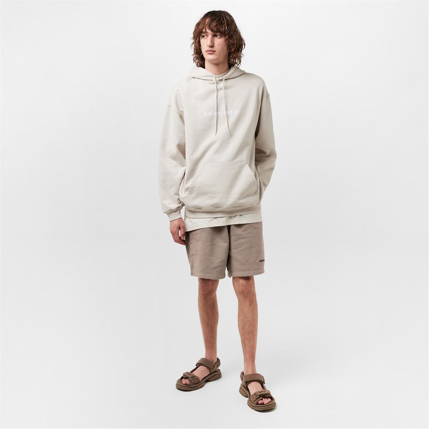 Balenciaga o1g2r1mq0226 Contemporary Fit Fleece Jogger Shorts In Taupe Size US 30 / EU 46 - 6 Thumbnail