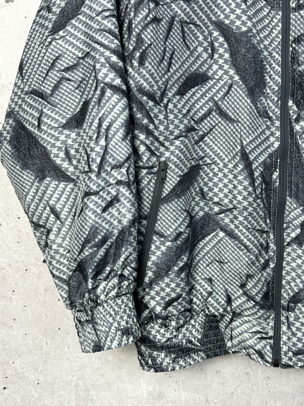 Adidas × Vintage Rare Adidas Vintage 90s Printed Oversized Insulated Jacket Size US L / EU 52-54 / 3 - 7 Thumbnail