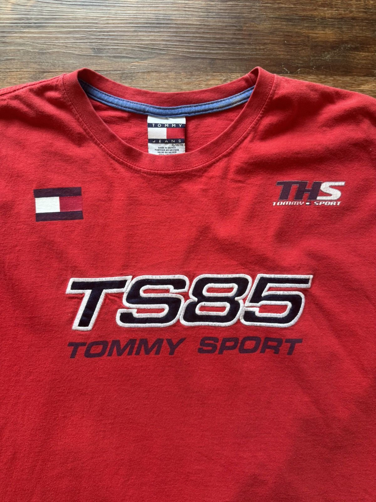 Tommy Hilfiger Vintage Tommy Hilfiger Sport tshirt Size US XL / EU 56 / 4 - 2 Thumbnail