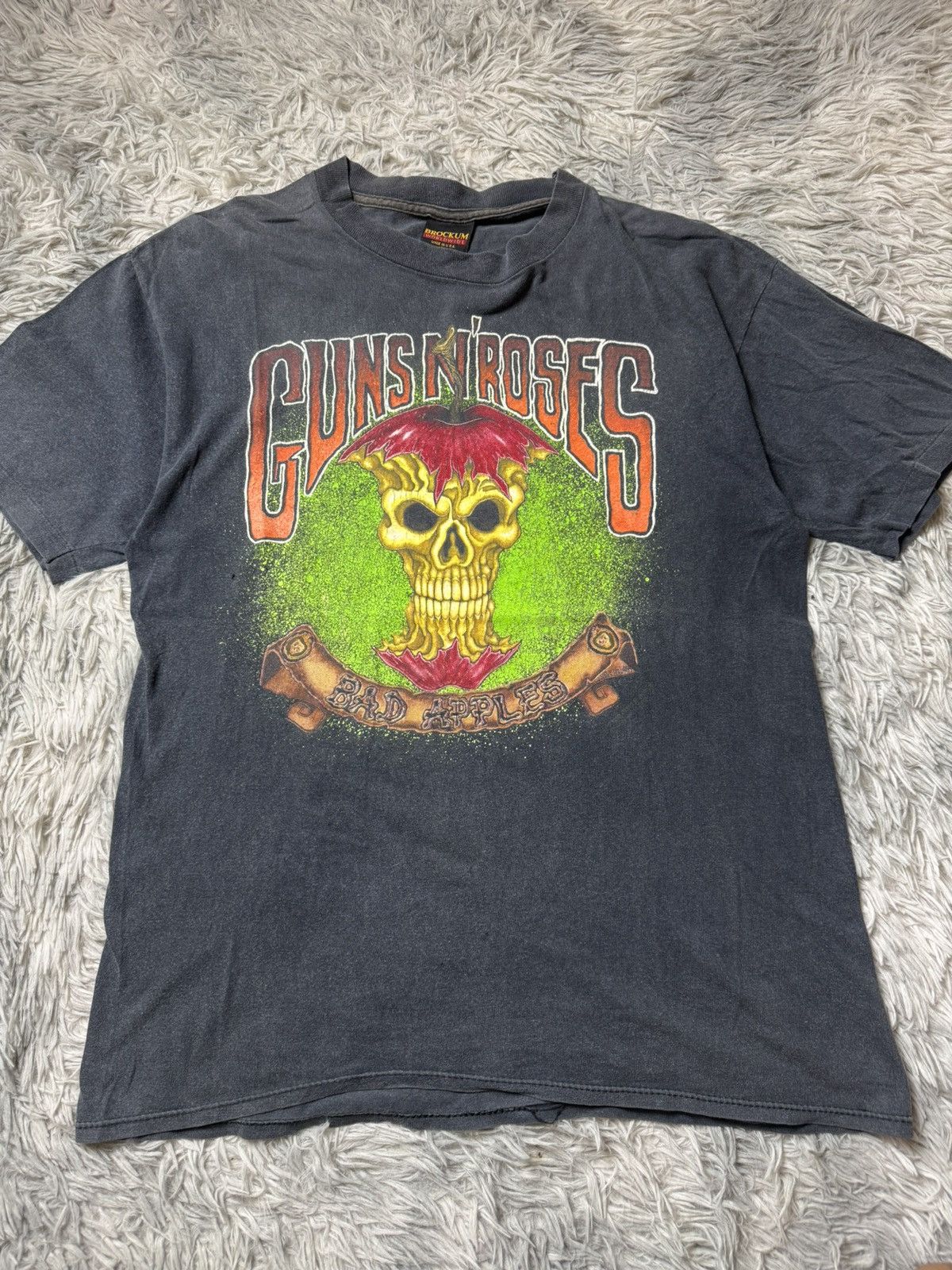 Guns N' Roses Vintage Guns N Roses Bad Apples 1992 Size US L / EU 52-54 / 3 - 1 Thumbnail