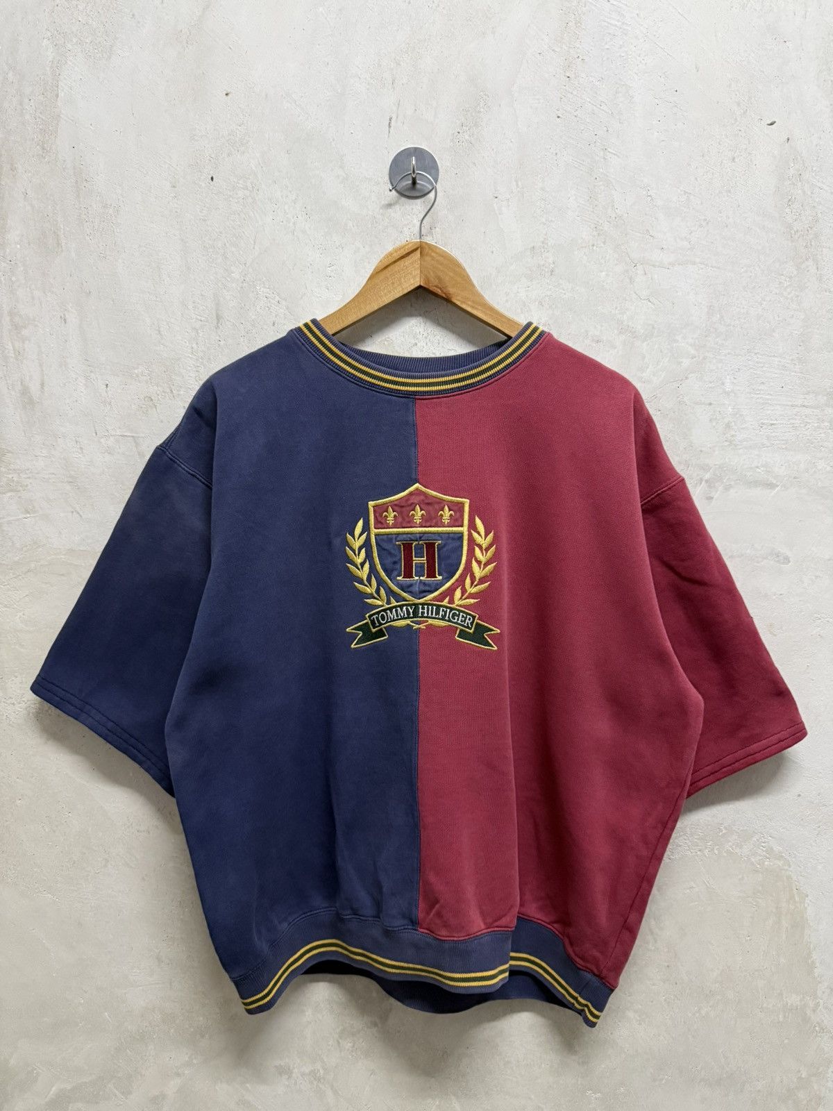 Tommy Hilfiger Faded Vintage Tommy Hilfiger Embroidery College weatshirt Size US M / EU 48-50 / 2 - 1 Thumbnail